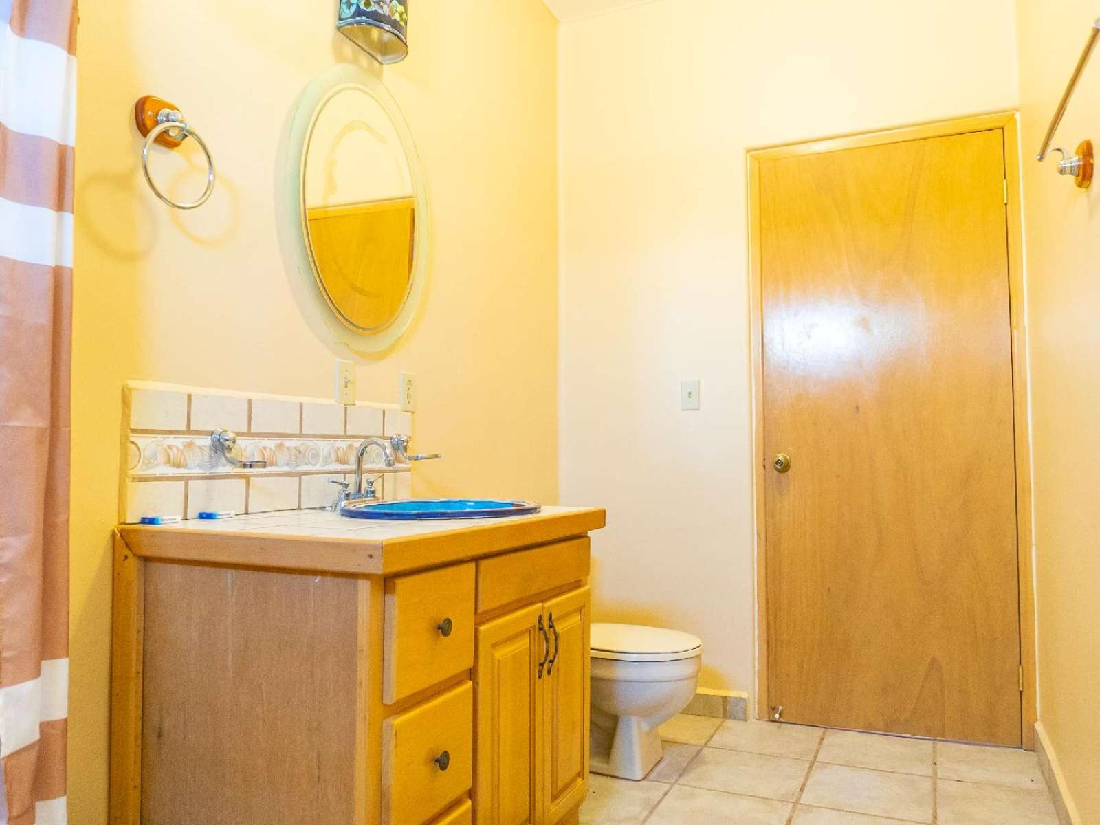 2BR /2BA Family Vacation Home with WiFi view 4