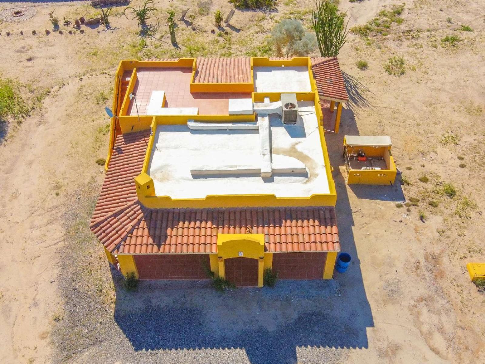 2BR /2BA Family Vacation Home with WiFi view 3