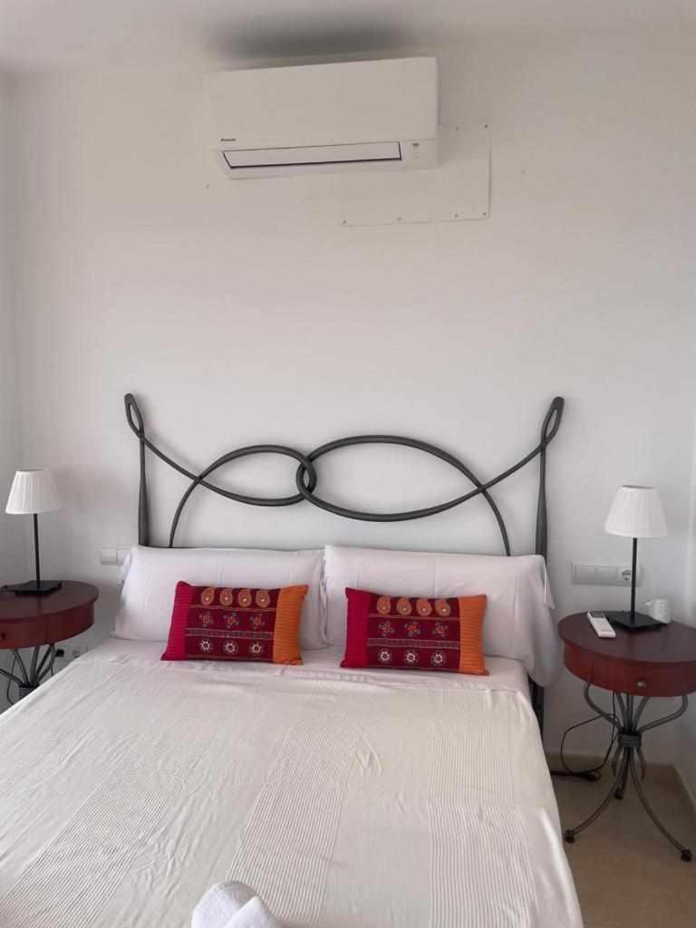Villa Farell just in front of the sea view 3