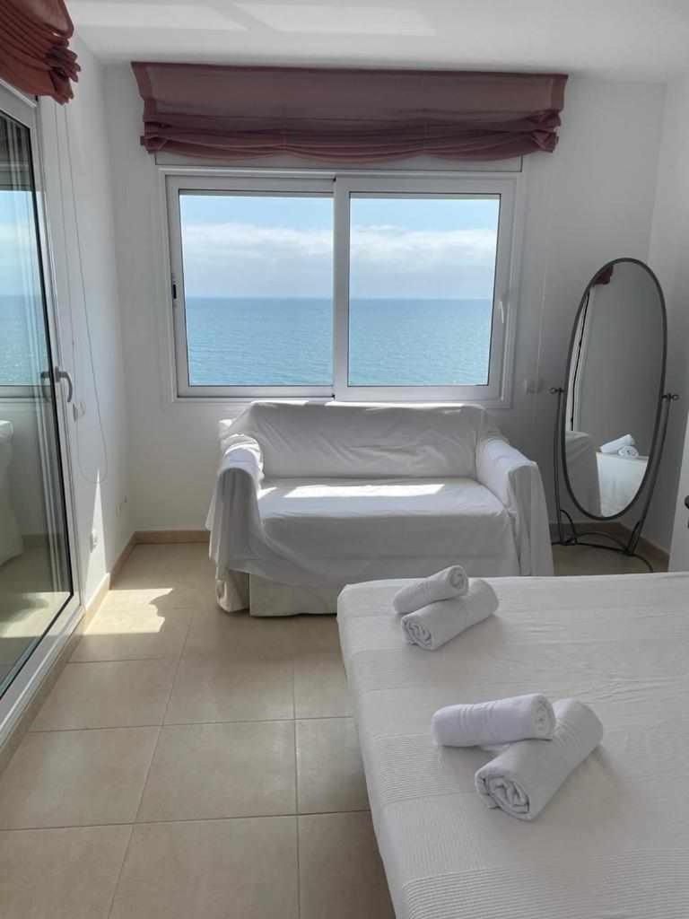 Villa Farell just in front of the sea view 5