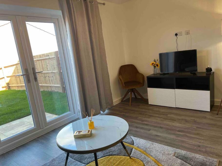 3 Bed house, Derby City Centre leisure or Business view 5
