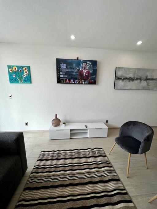 Lujoso Departamento Lomas 3 view 5