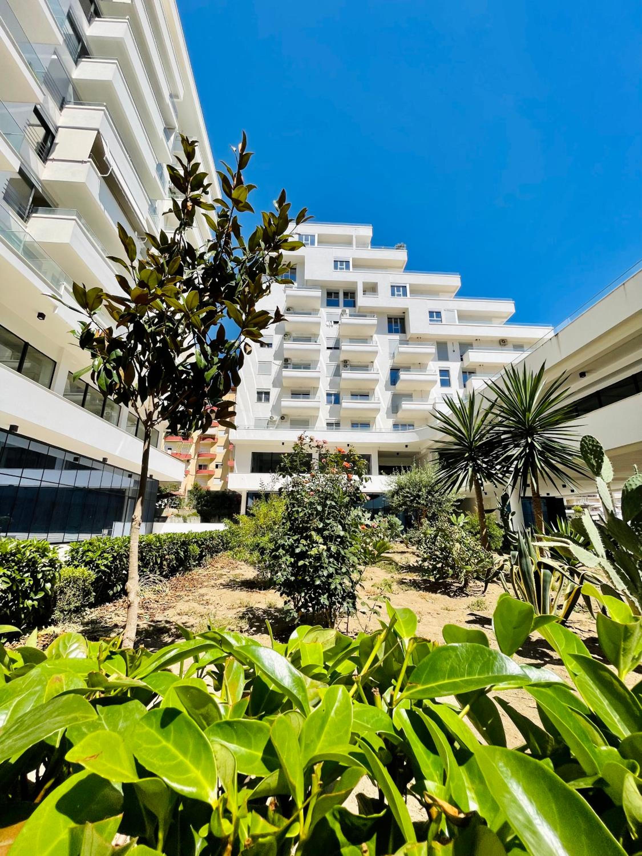 Sole Saranda Terraces Apt