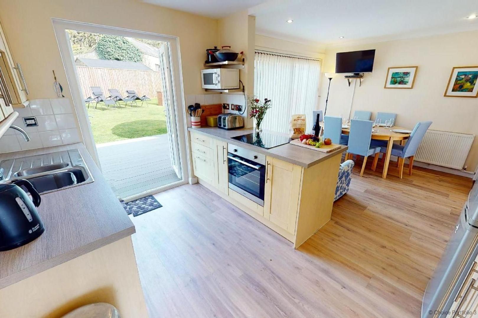 CROYDE OCEAN TIDE 3 Bedrooms view 2