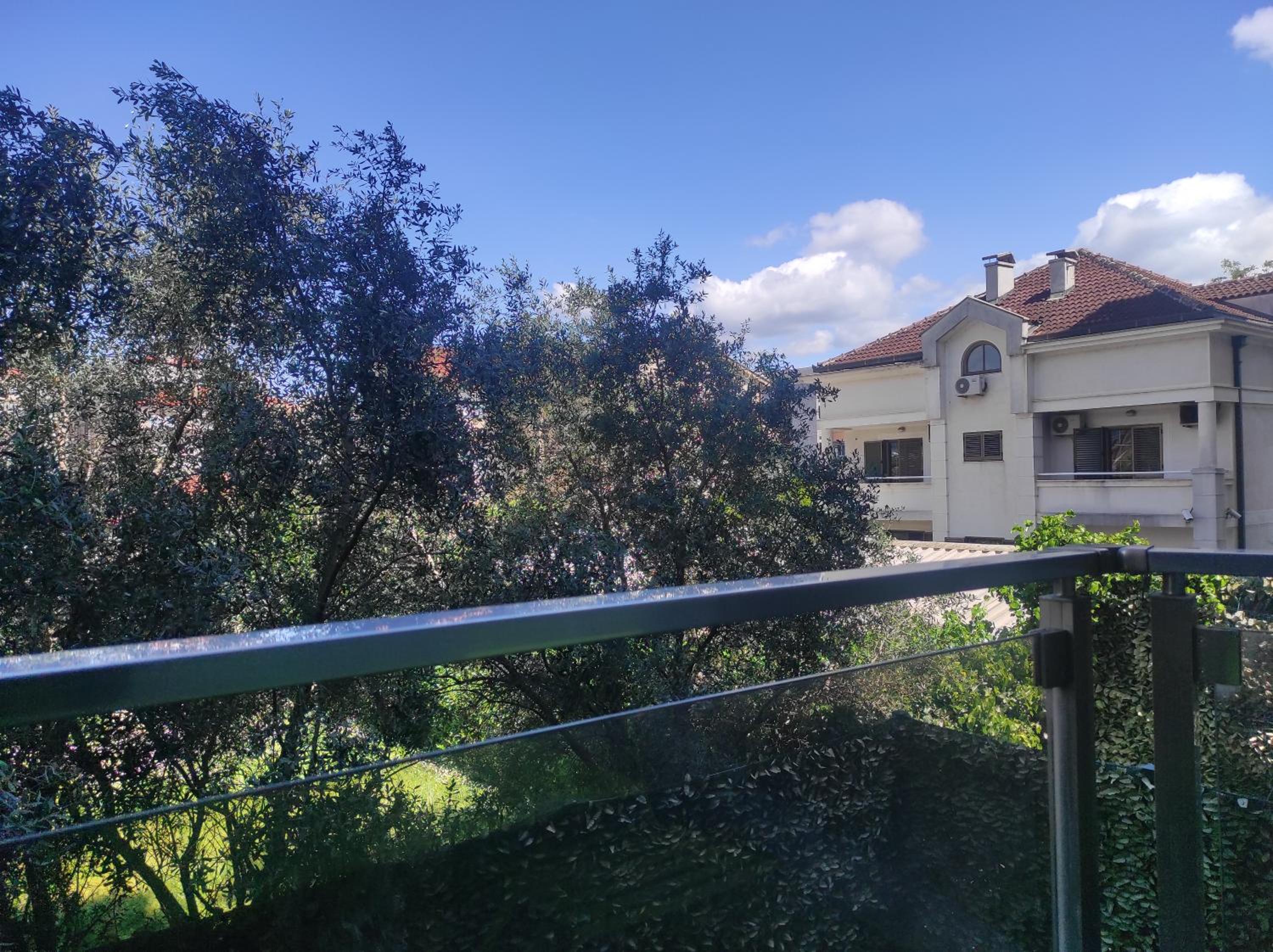 Cozy Studio K with Kitchen & WiFi in Heart of Podgorica
