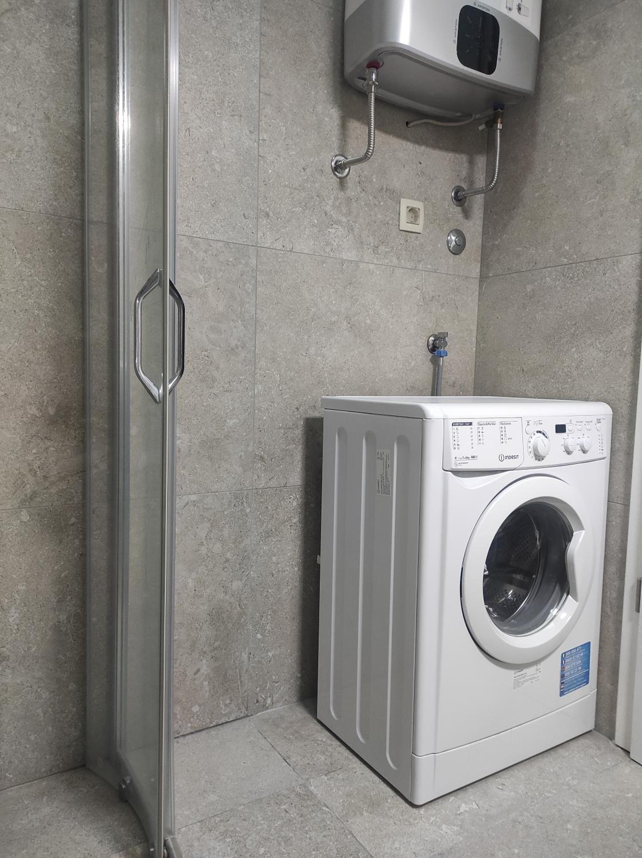 Cozy Studio K with Kitchen & WiFi in Heart of Podgorica