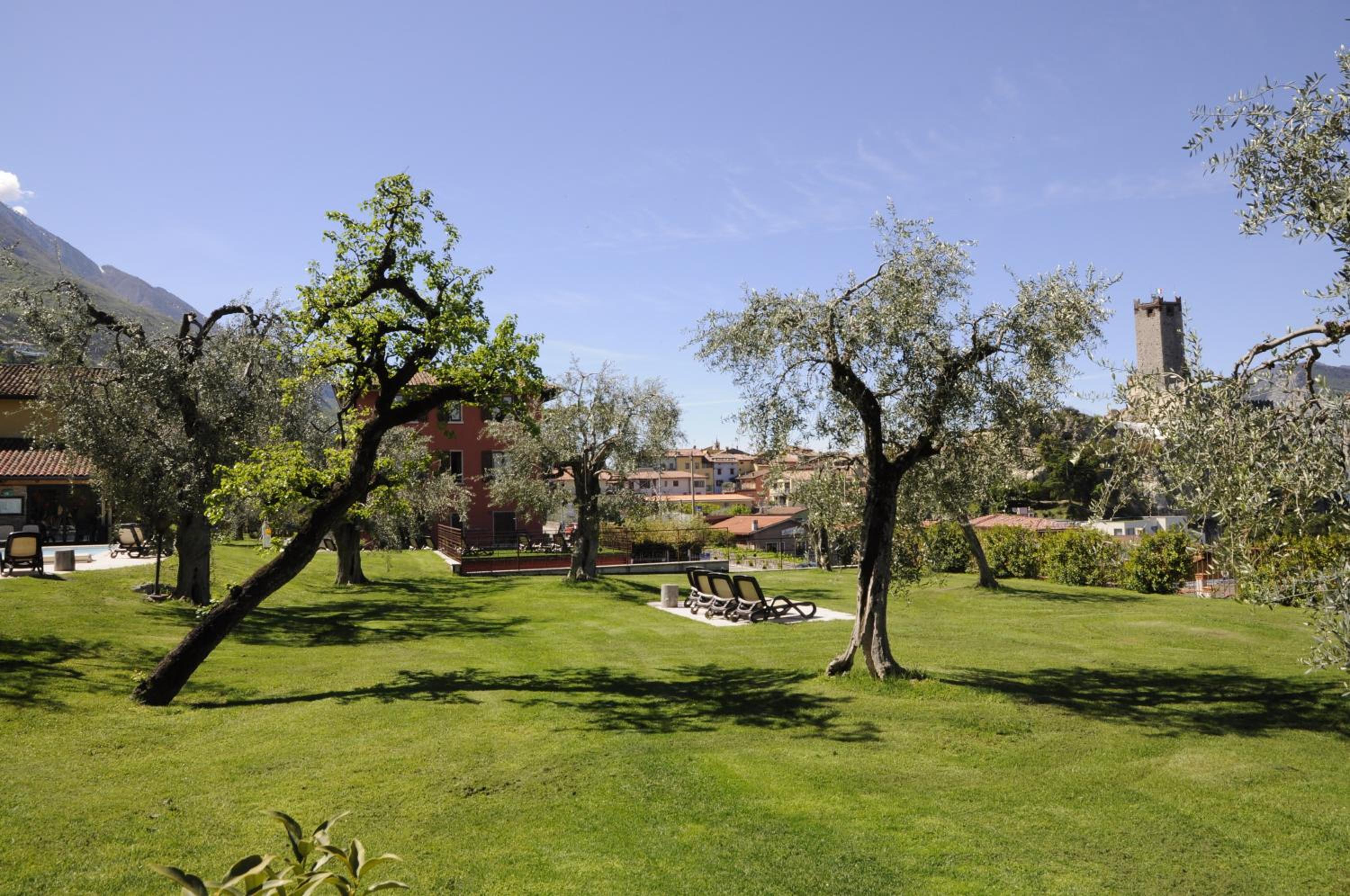 Casa Guarnati Lake View Apartments view 4