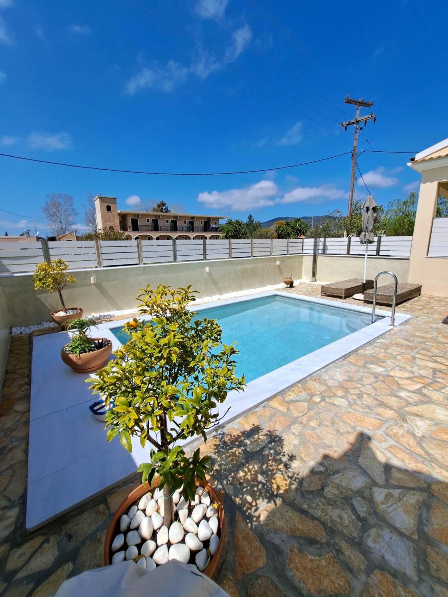 Daffodil mini villa With private infinity pool view 5