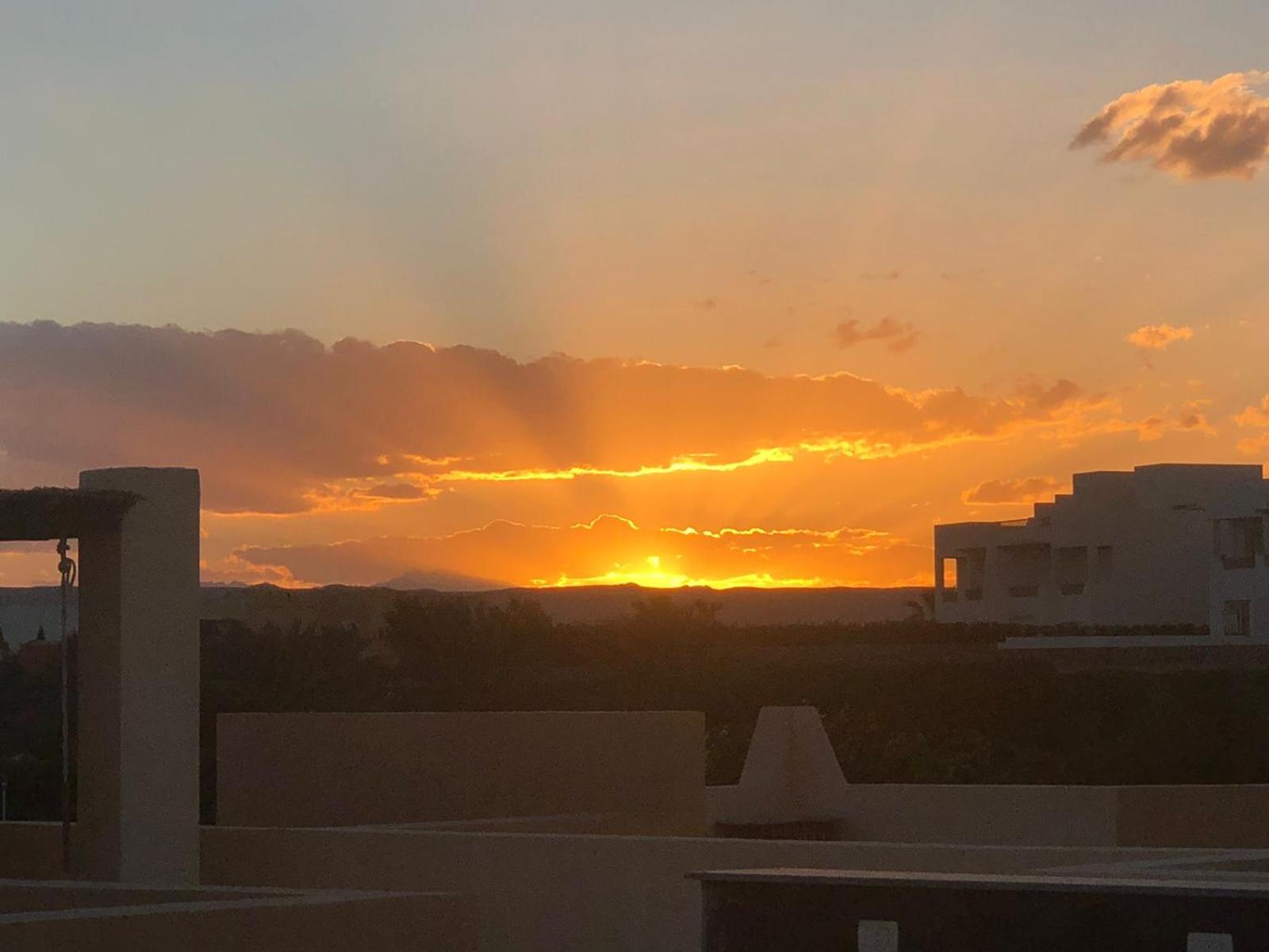 Hotel CozY Condo - Image 1