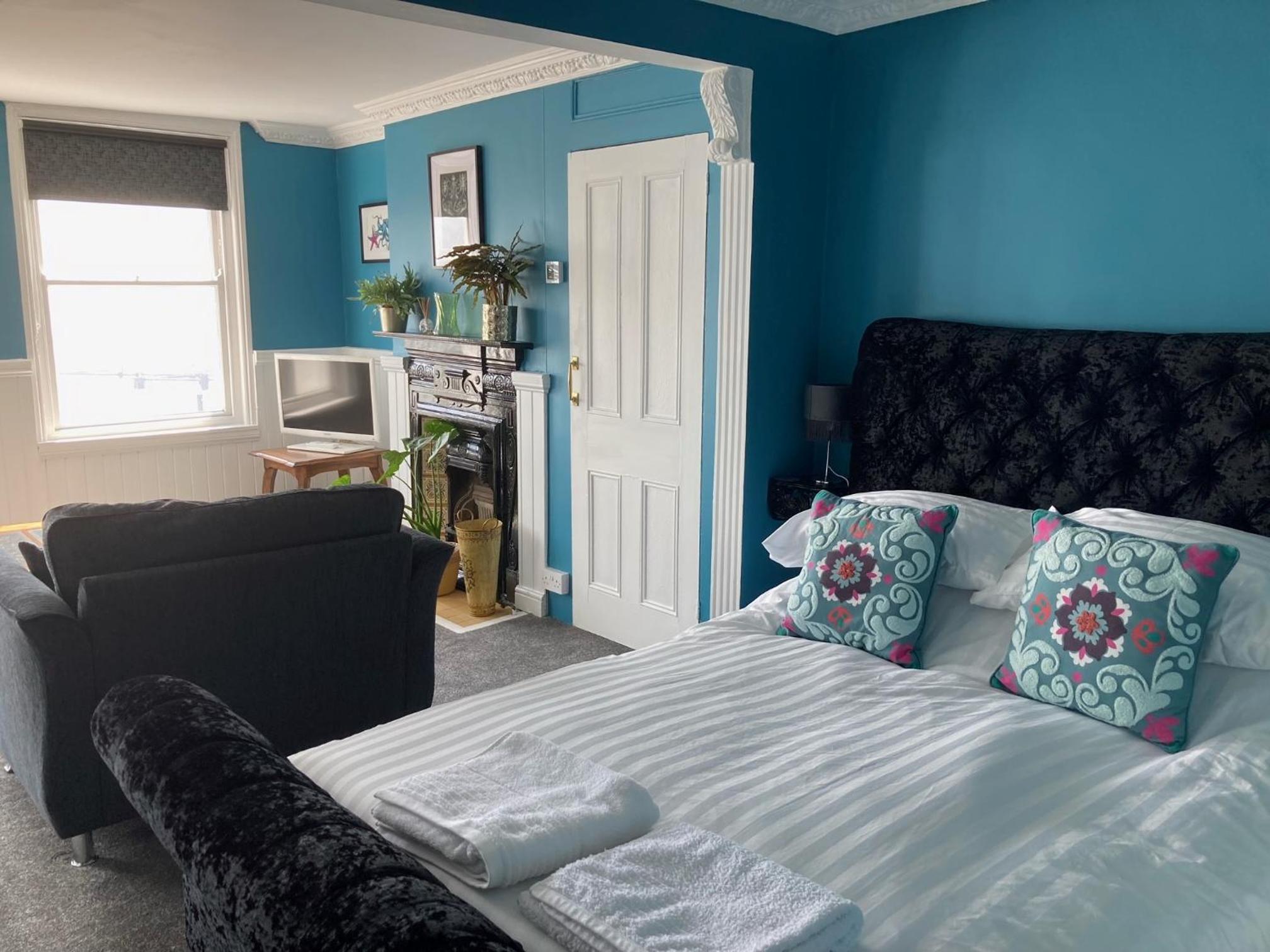 Ramsgate Vacations - Paragon Home - Property Image 6