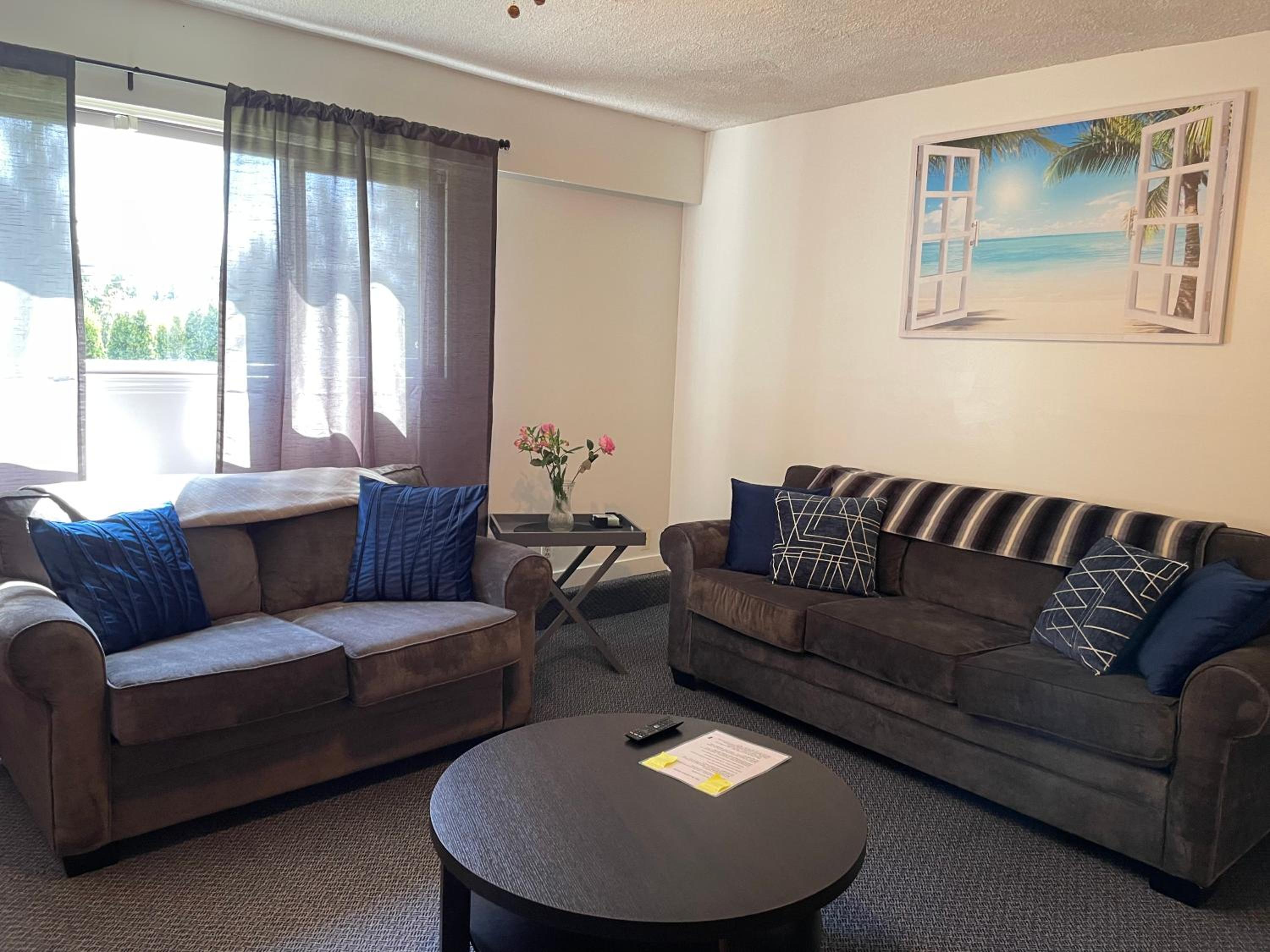 Sooke Vacations - Bellissma Suite formerly known as Sweet Suite - Property Image 5