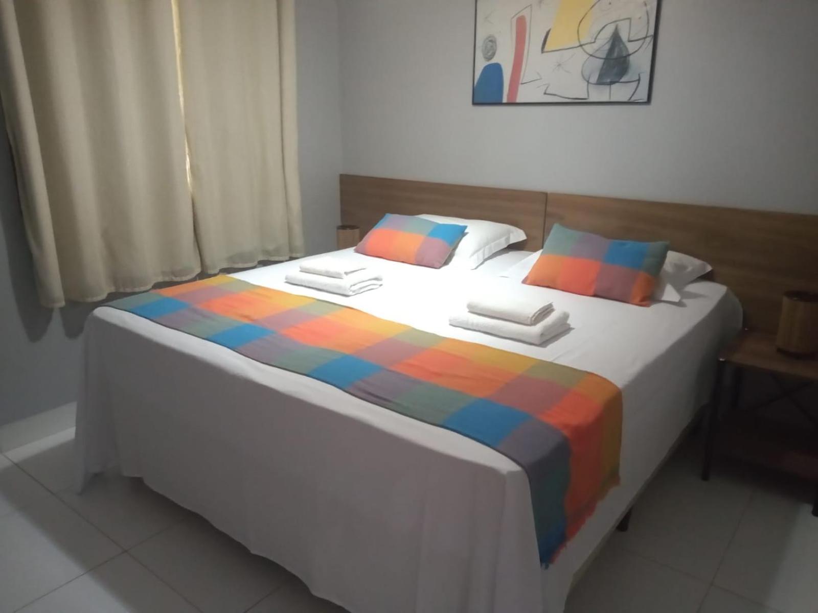 Casa aconchegante em condomínio arborizado