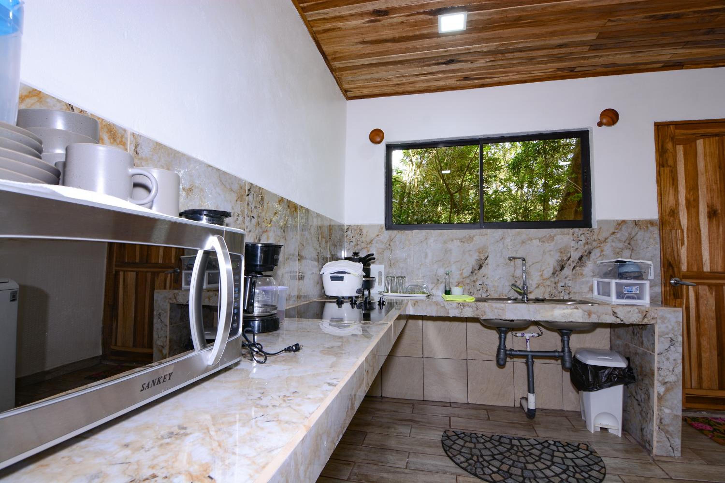 Roca Verde - Monteverde Cloud Forest Lodging