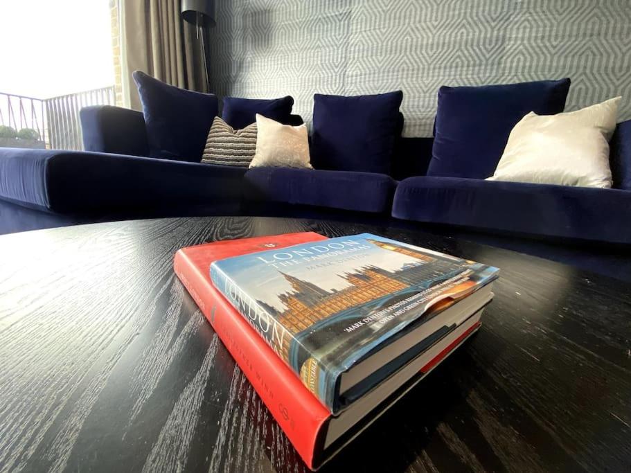 Club White London Bridge One Bedroom Apartment view 5