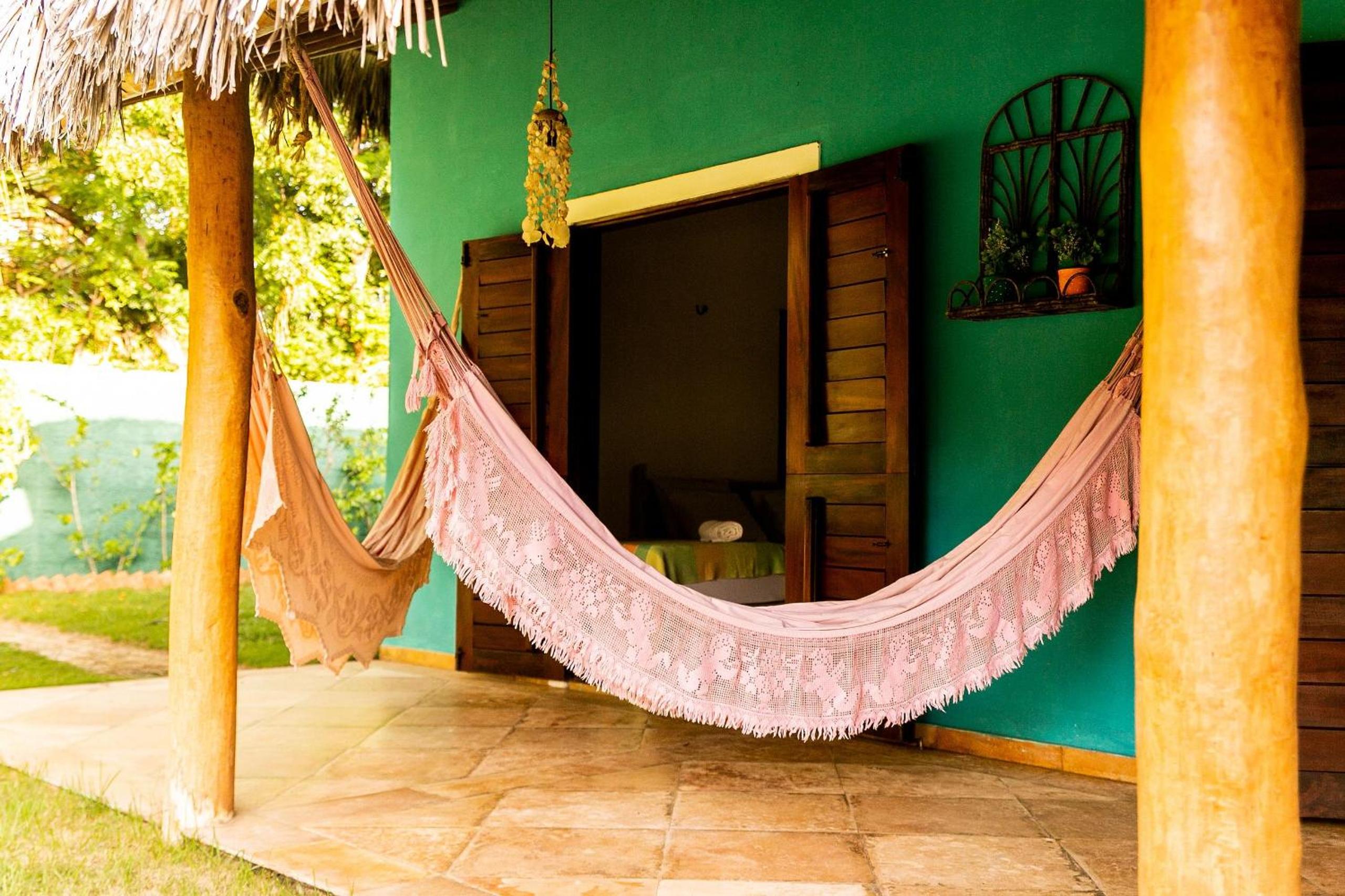 Casa com 5 quartos e área de lazer completa a 150mt da praia de Barra Grande
