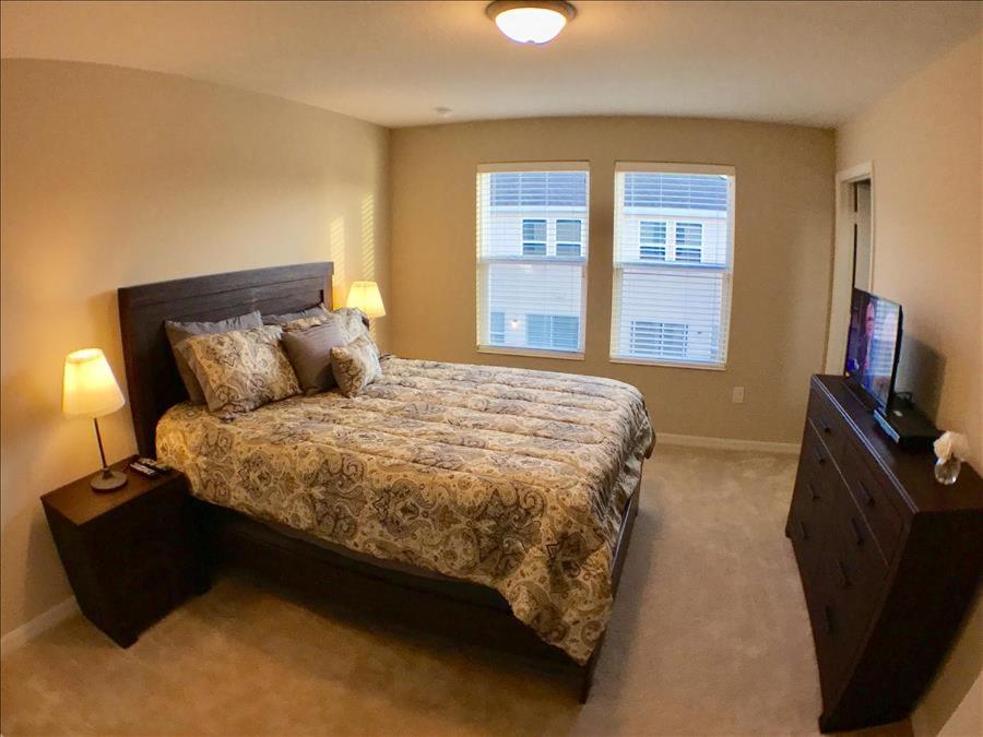 Four Bedrooms Townhome 5126 view 3