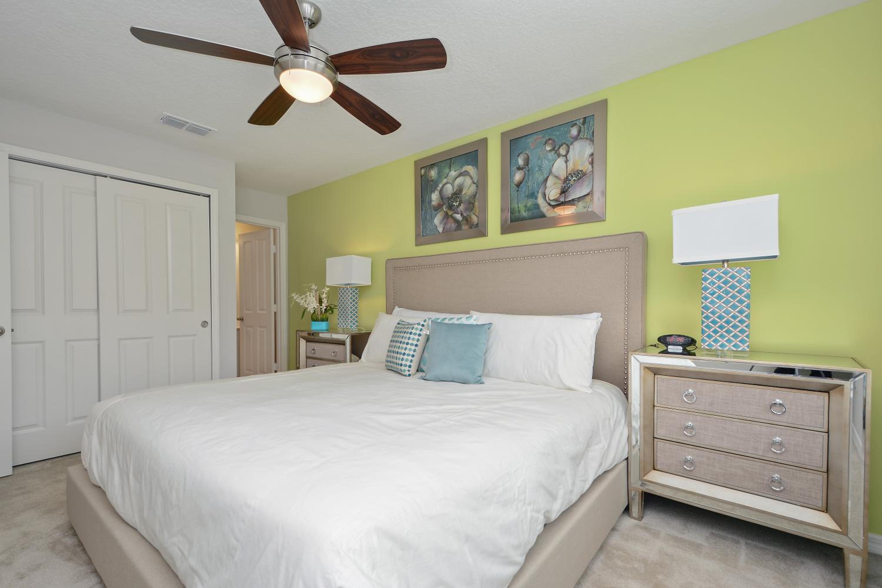 Four Bedrooms Townhouse 5102 view 3