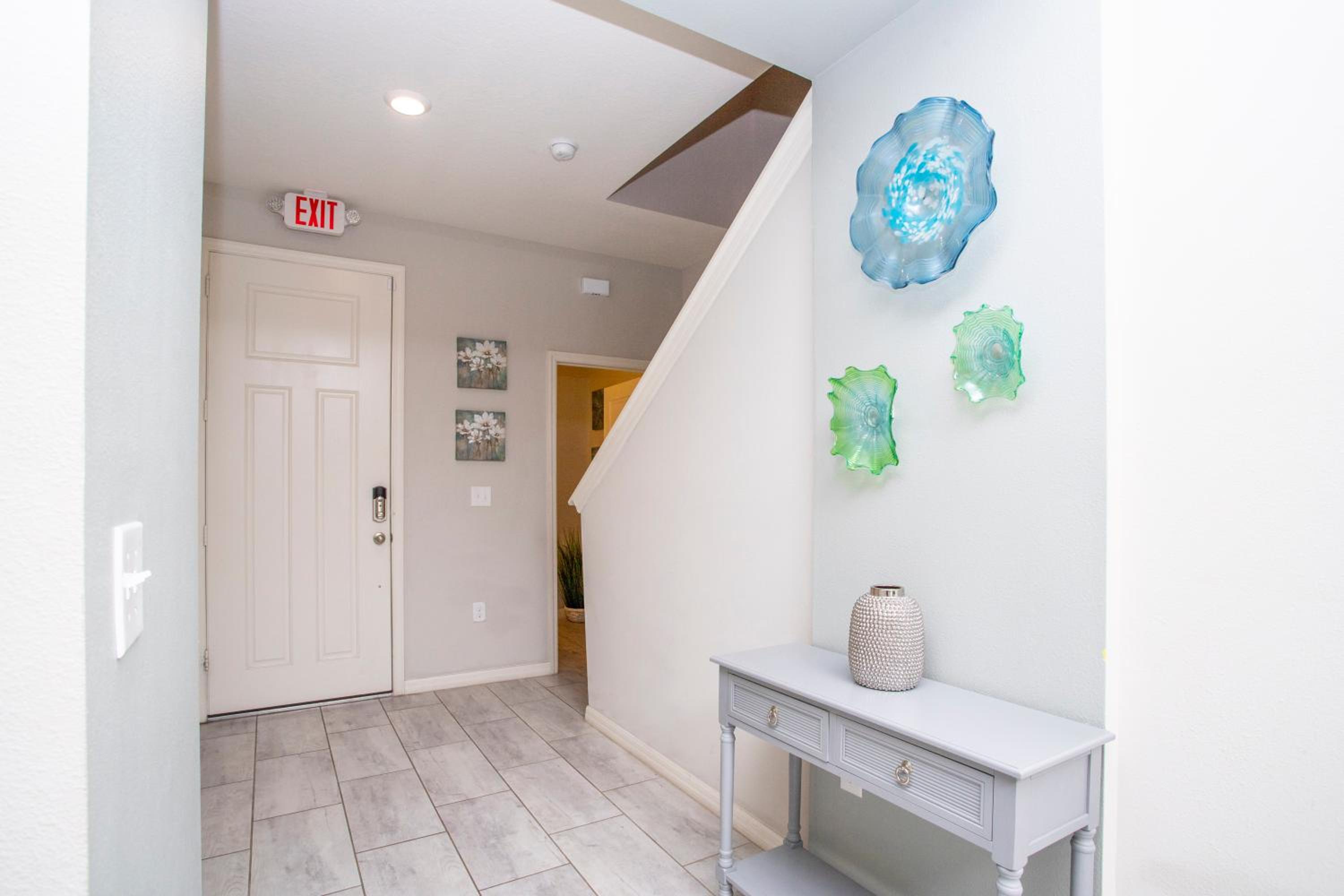 Four Bedrooms Townhome 5108K view 3