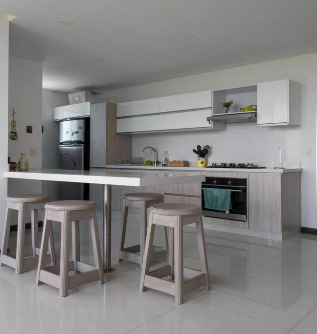 APARTAMENTO SANTA MARTA OCEAN CLUB BELLO HORIZONTE