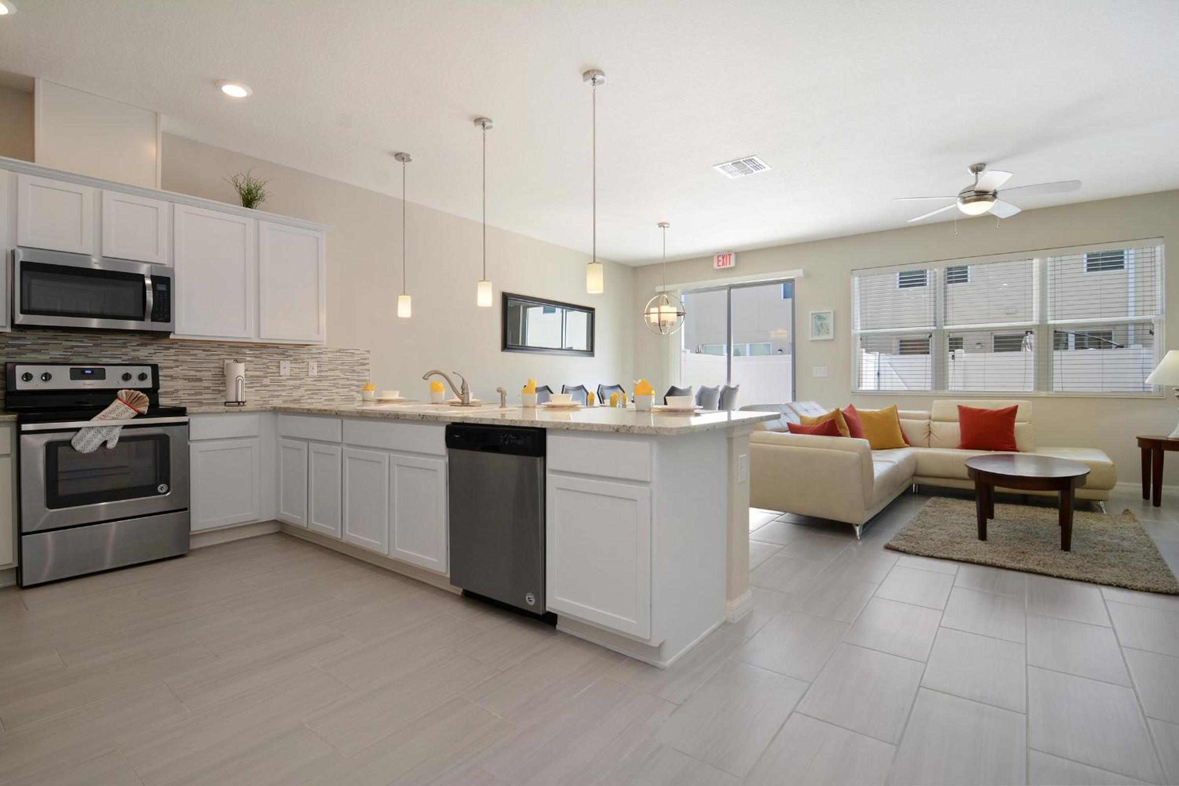 Four Bedrooms TownHome 5130