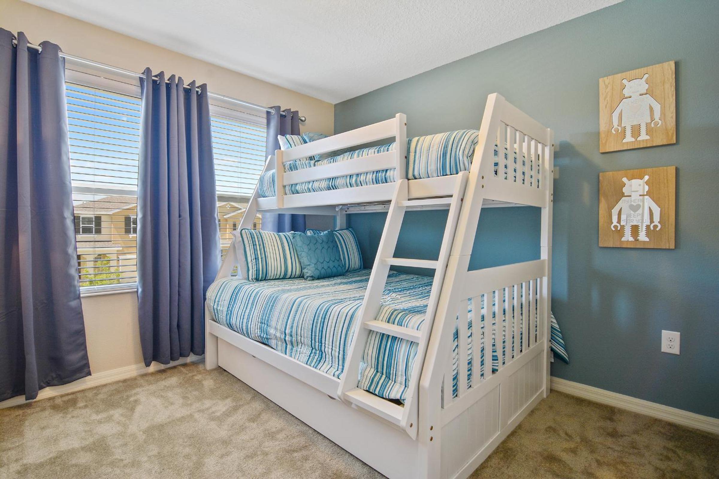 Four Bedroom w/ GameRoom 5152A