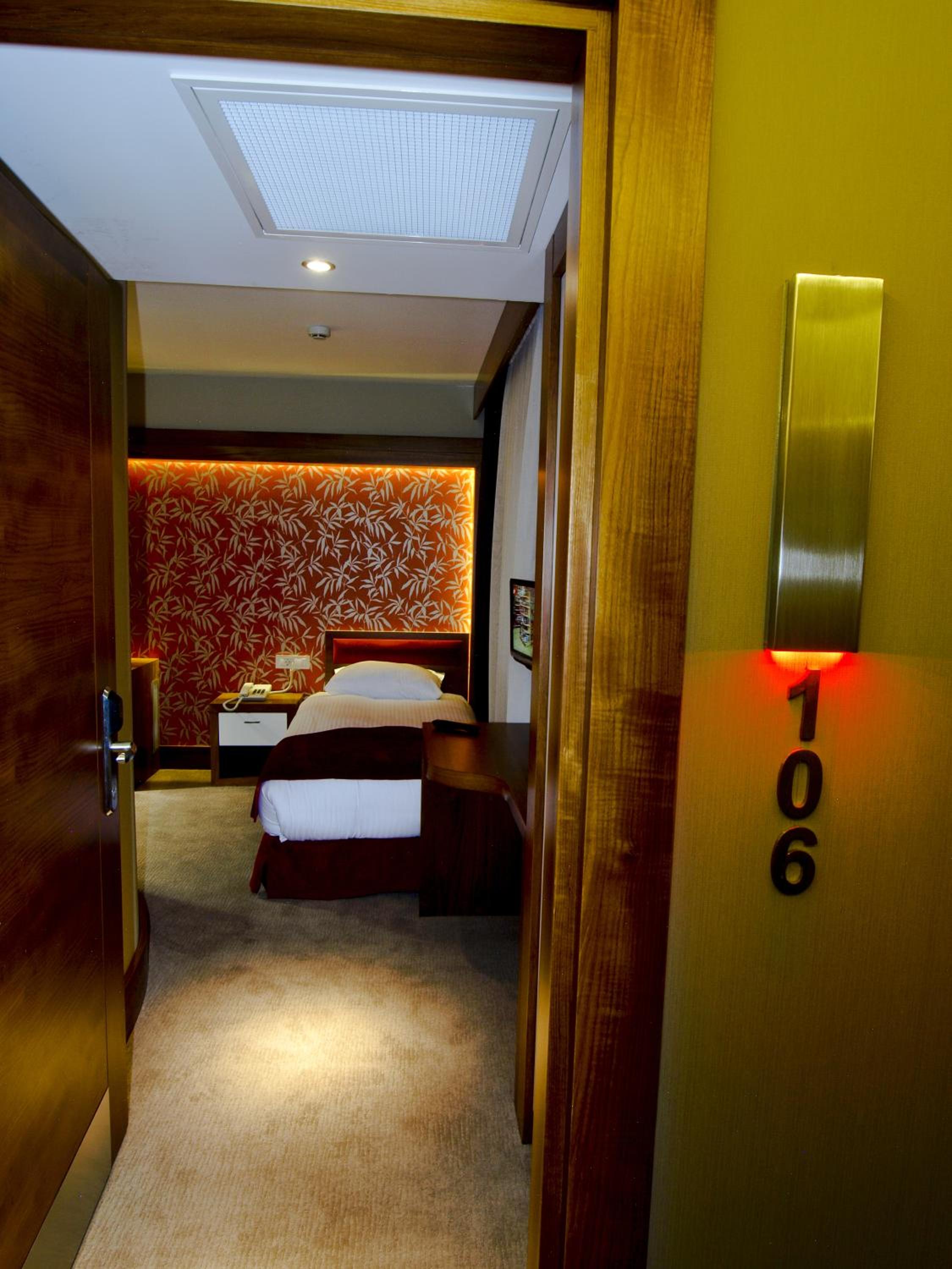 Bella Hotel - Image 50