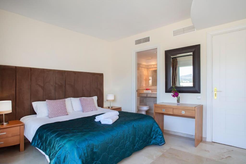 Mediterranean Townhouse Calagolf