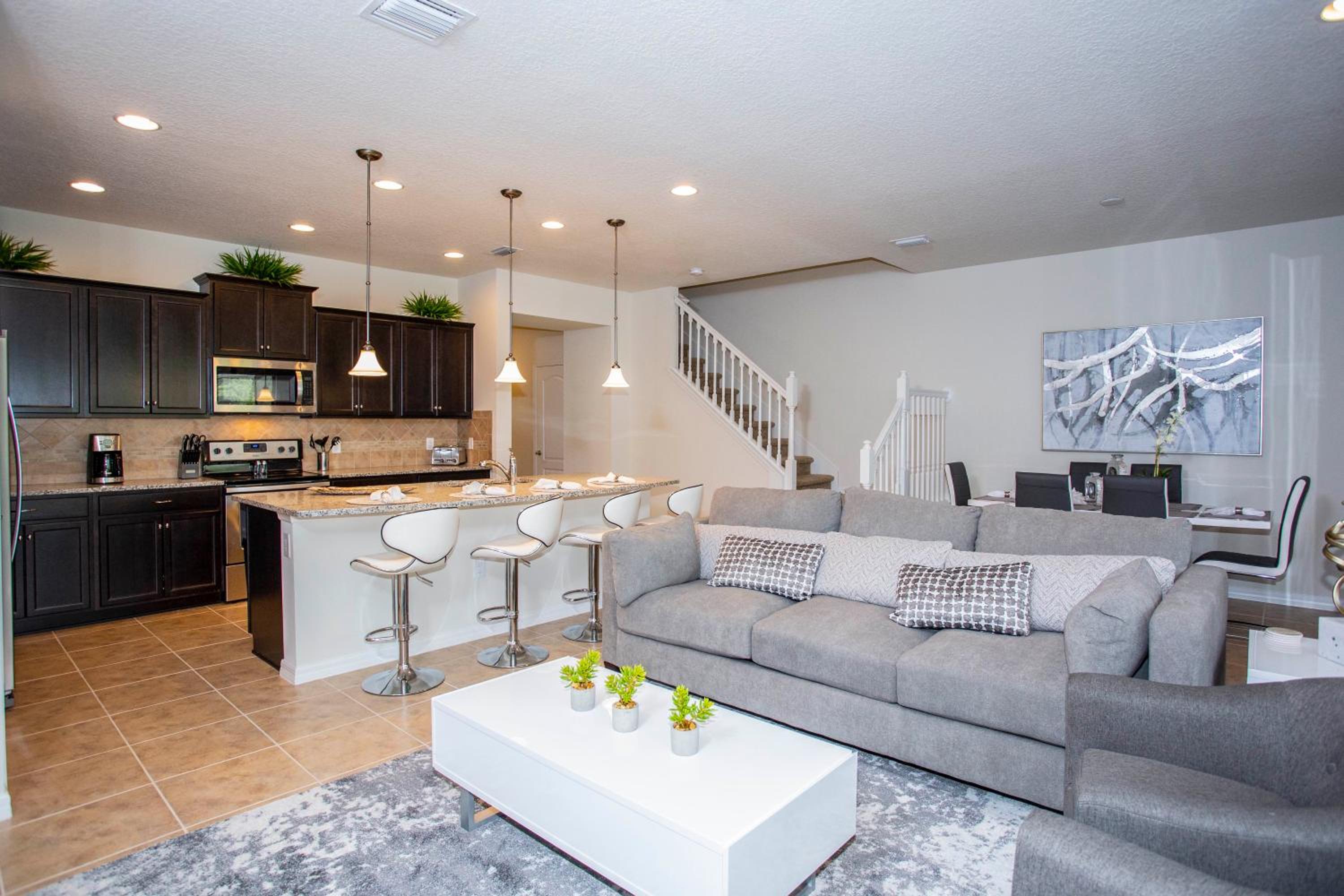 Luxury 5 Bedroom w/ Private Pool Close to Disney 8875 view 3