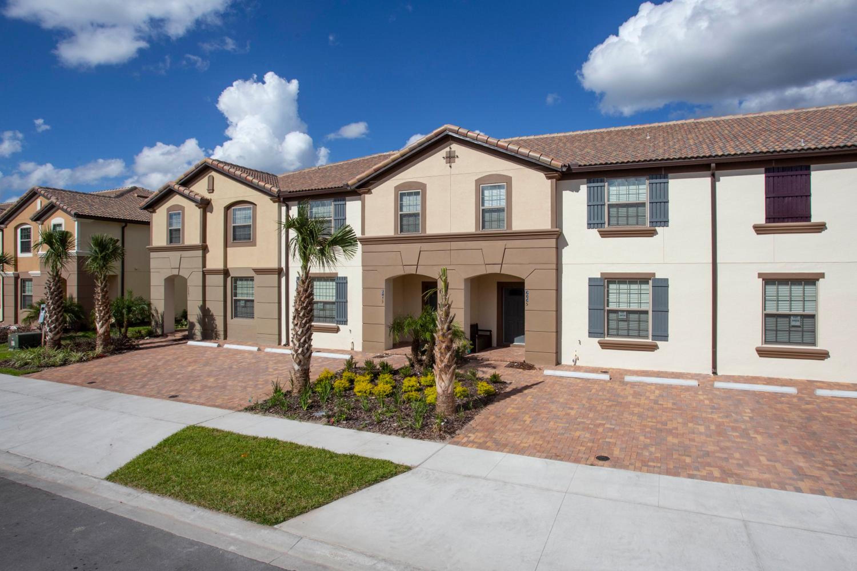 Luxury 5 Bedroom w/ Private Pool Close to Disney 8875 view 4