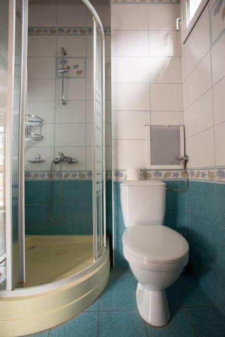 Private summer villa close to the black sea