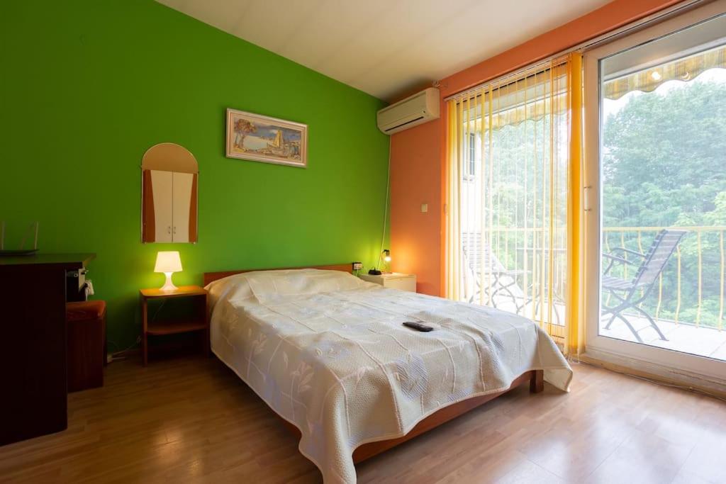Private summer villa close to the black sea