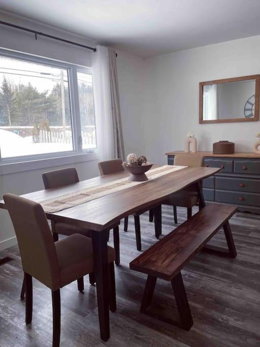 Private Cottage with Huge Private Dog Park!