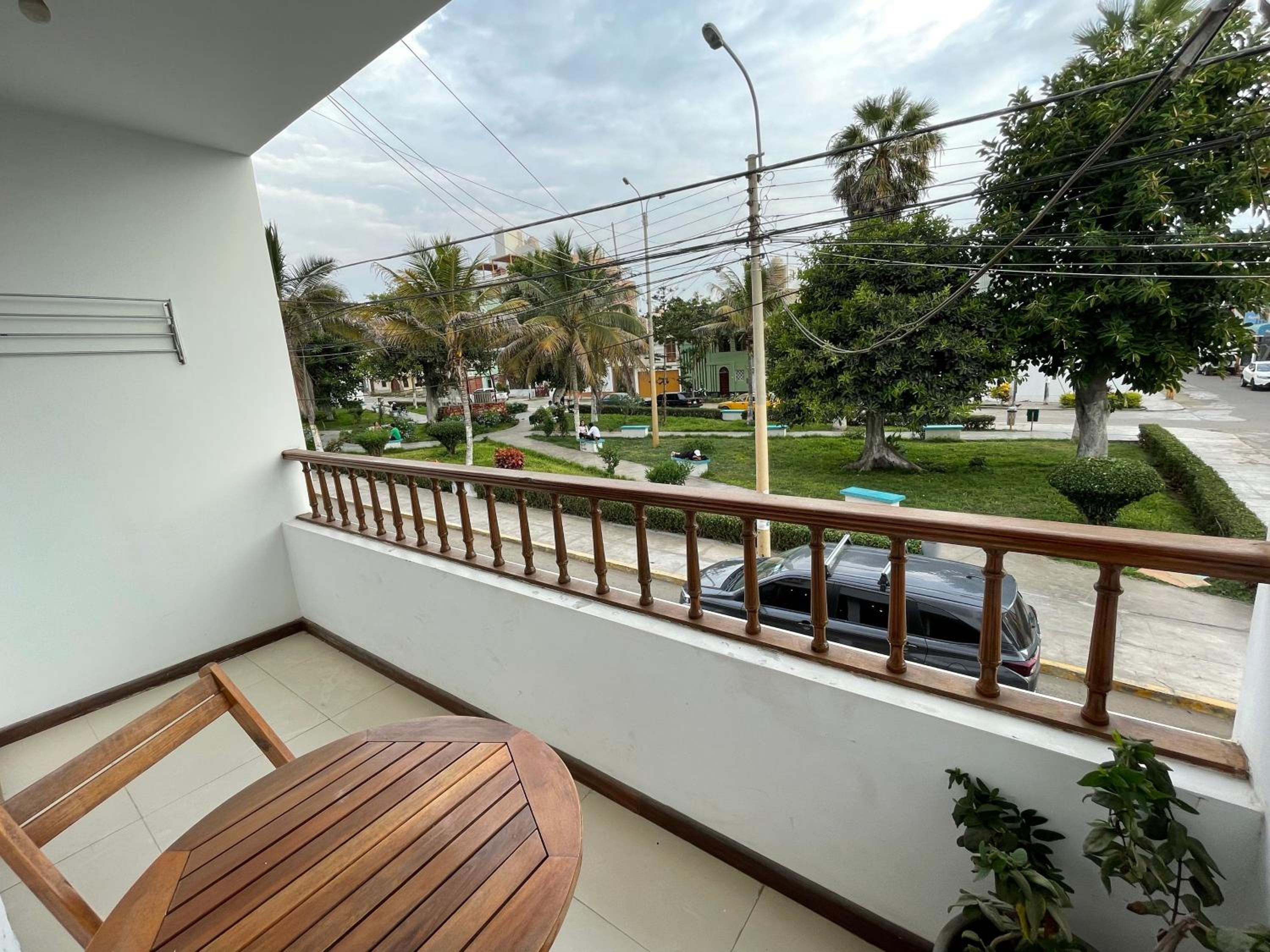 HuanchacoStudio KingBed Balcony Tv Wifi