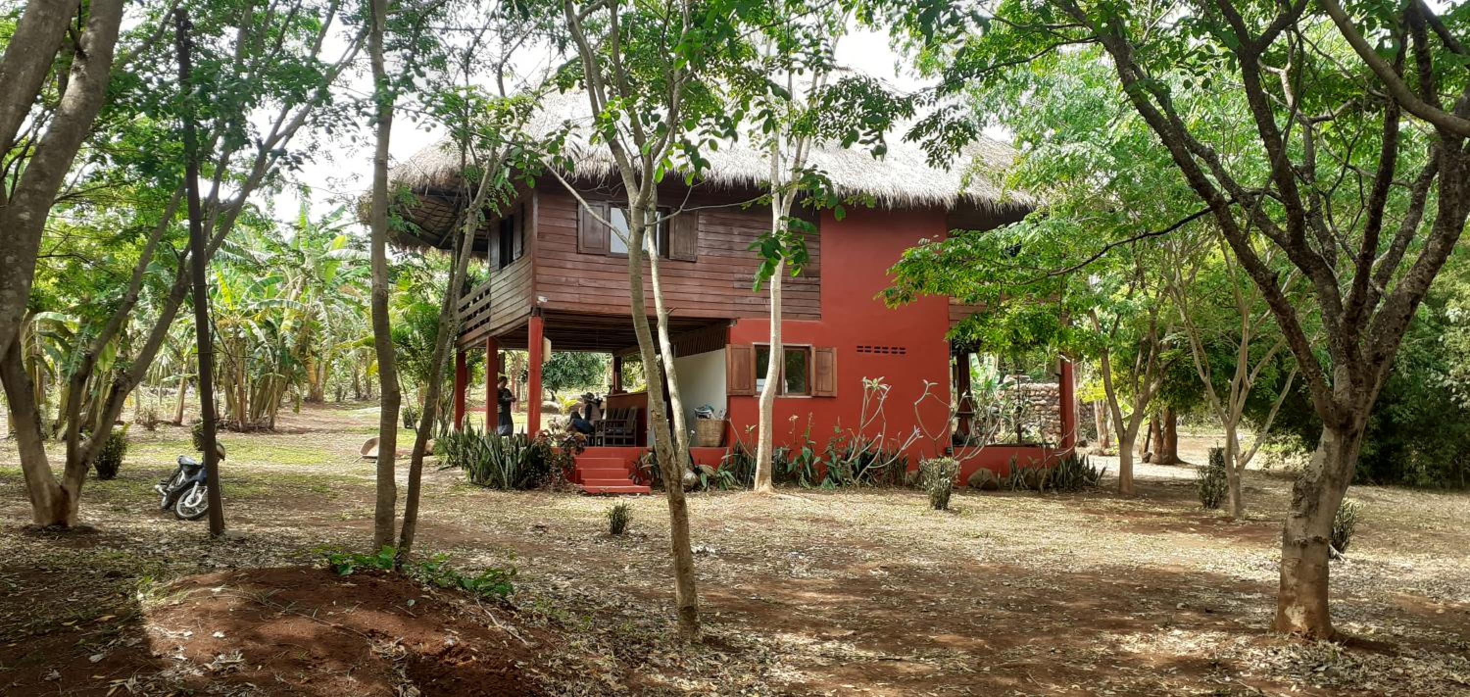 Tad Lo - FANDEE ISLAND - Secret Private House - Bolaven Loop Pakse view 4