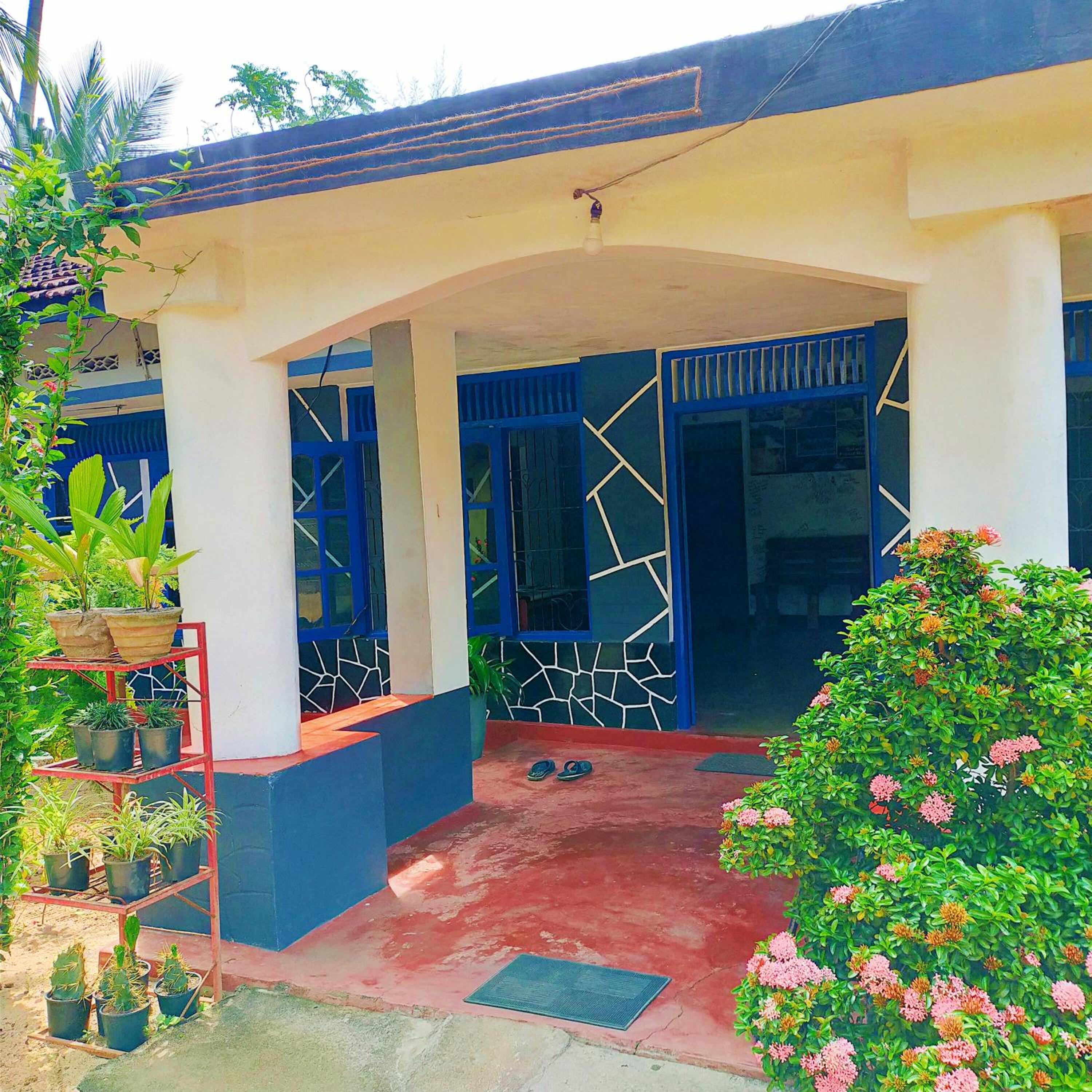 Eastwind Surf Camp - Surf & Stay view 4