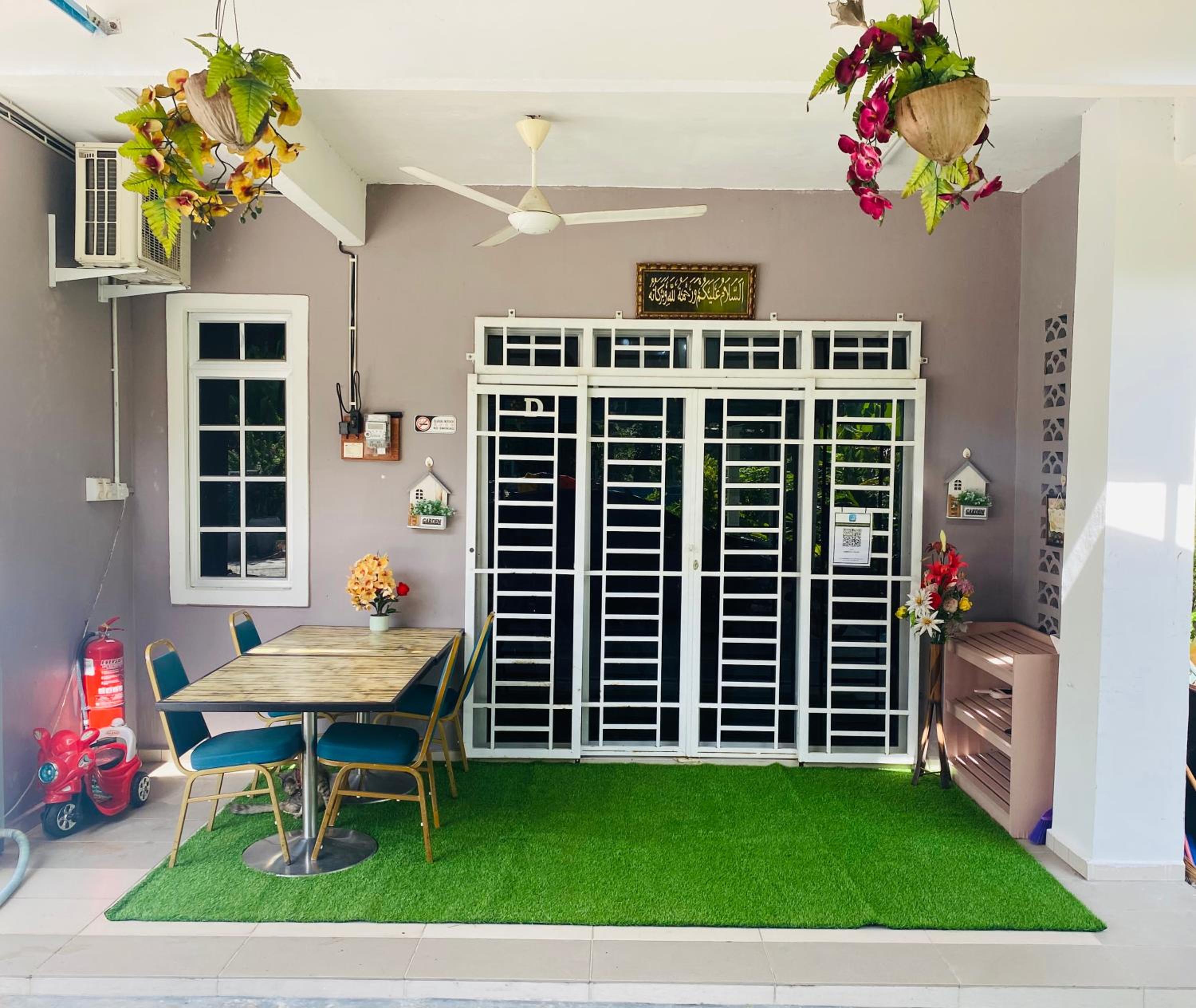 Hotel Homestay Zalida