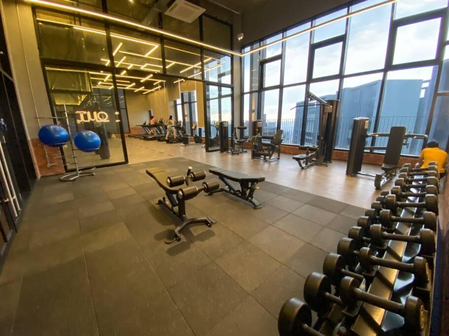 Mid Valley 3km away 360 sq ft Millerz Sq studio