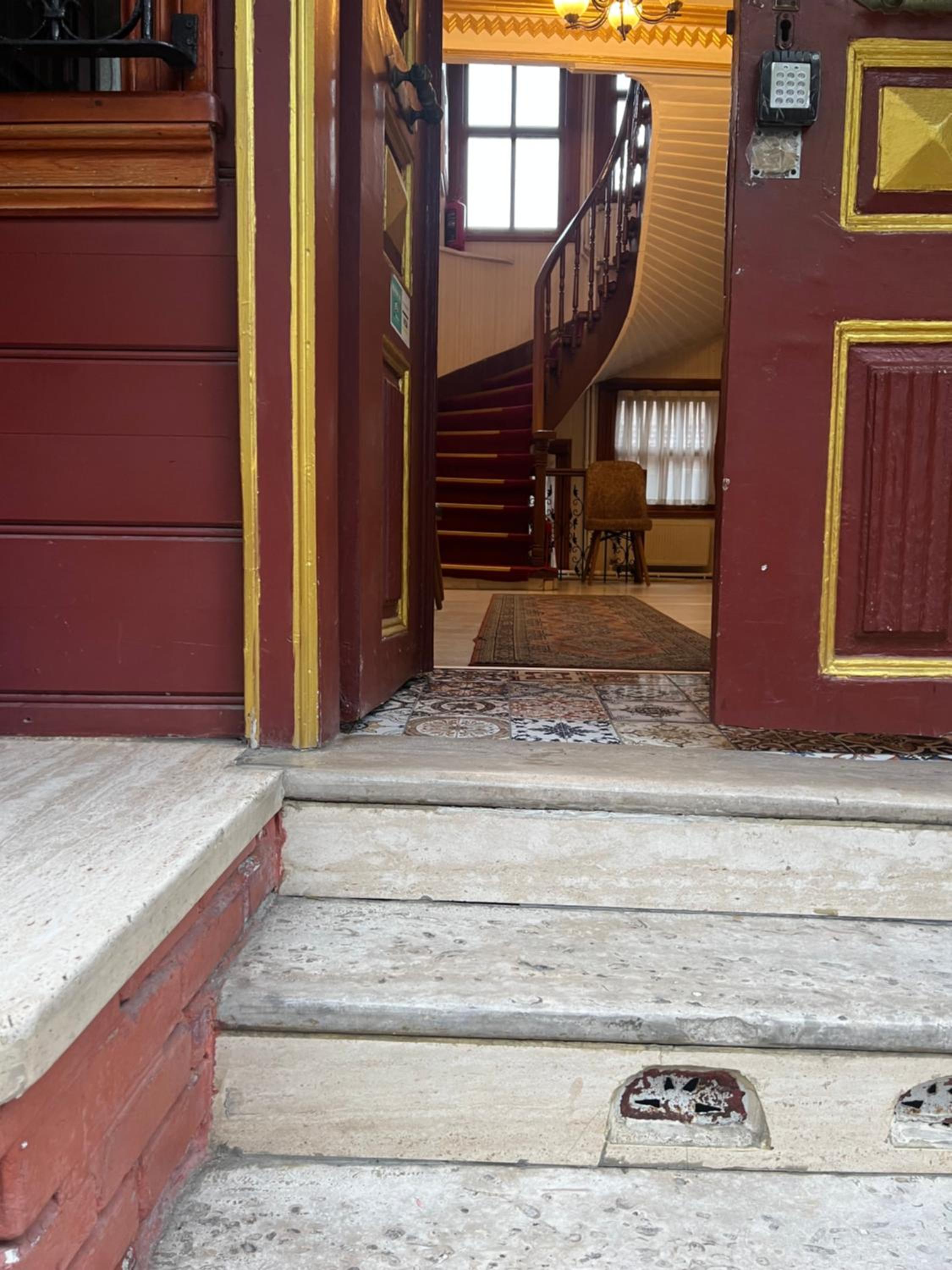 Le Safran Suite Hotel - Image 94