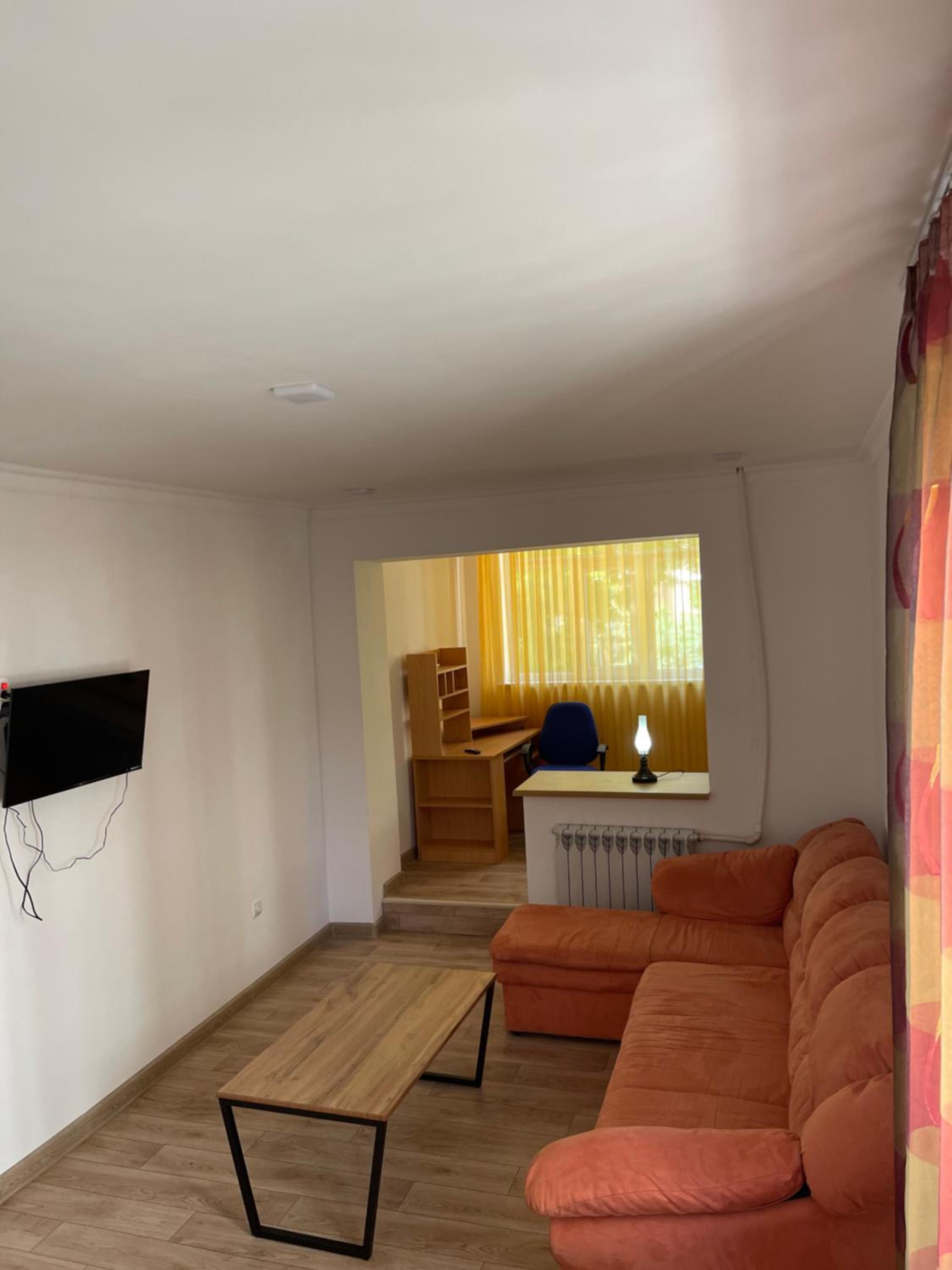 One Bedroom Apartment Near Buyuk Ipak Yuli Metro Station, Located in Downtown