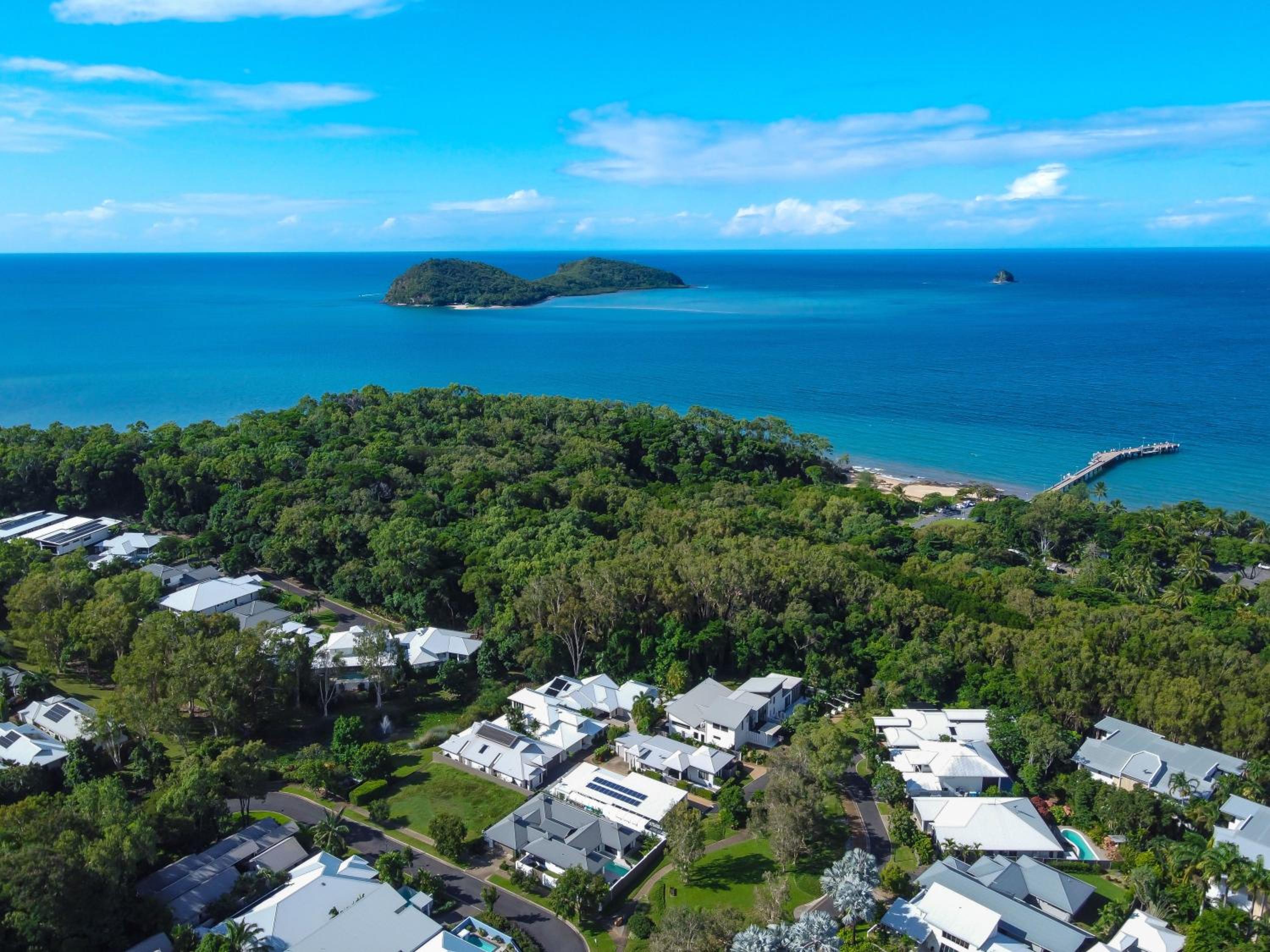 Pura Villa - Tropical Luxury Living
