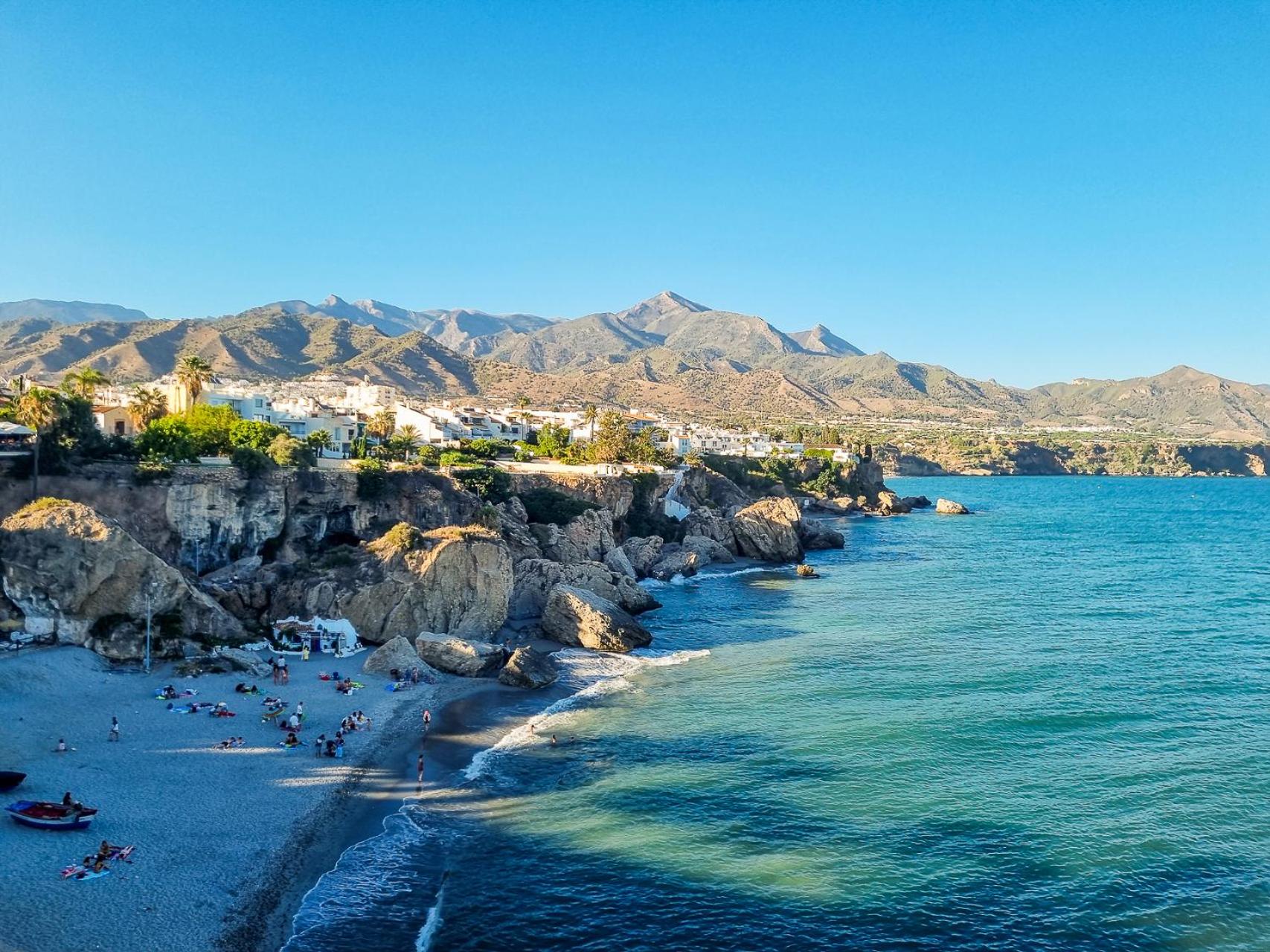 Beautiful Townhouse with two terraces in Nerja