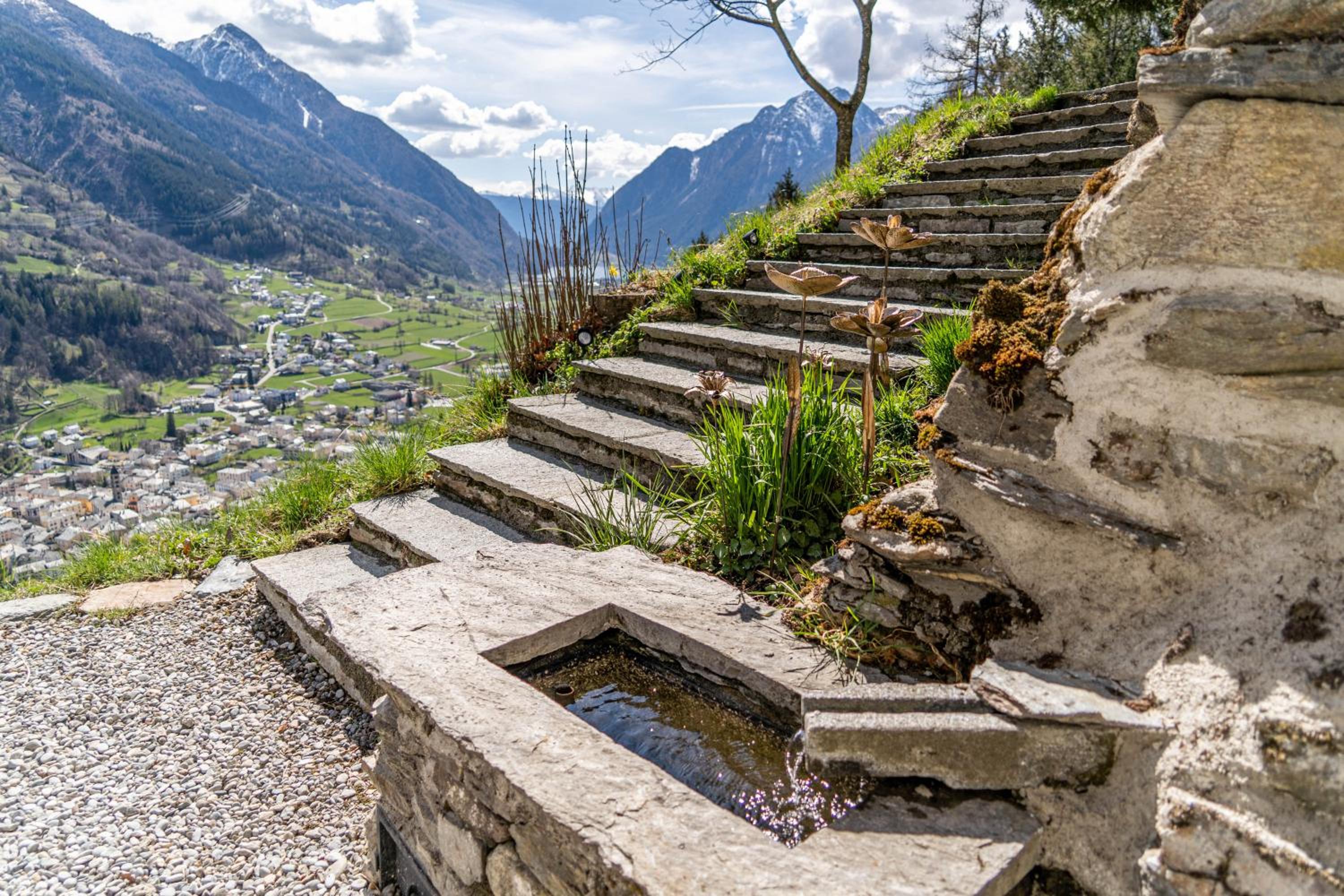 The View, alleinstehendes 4½ Zi Berghaus oberhalb Poschiavo