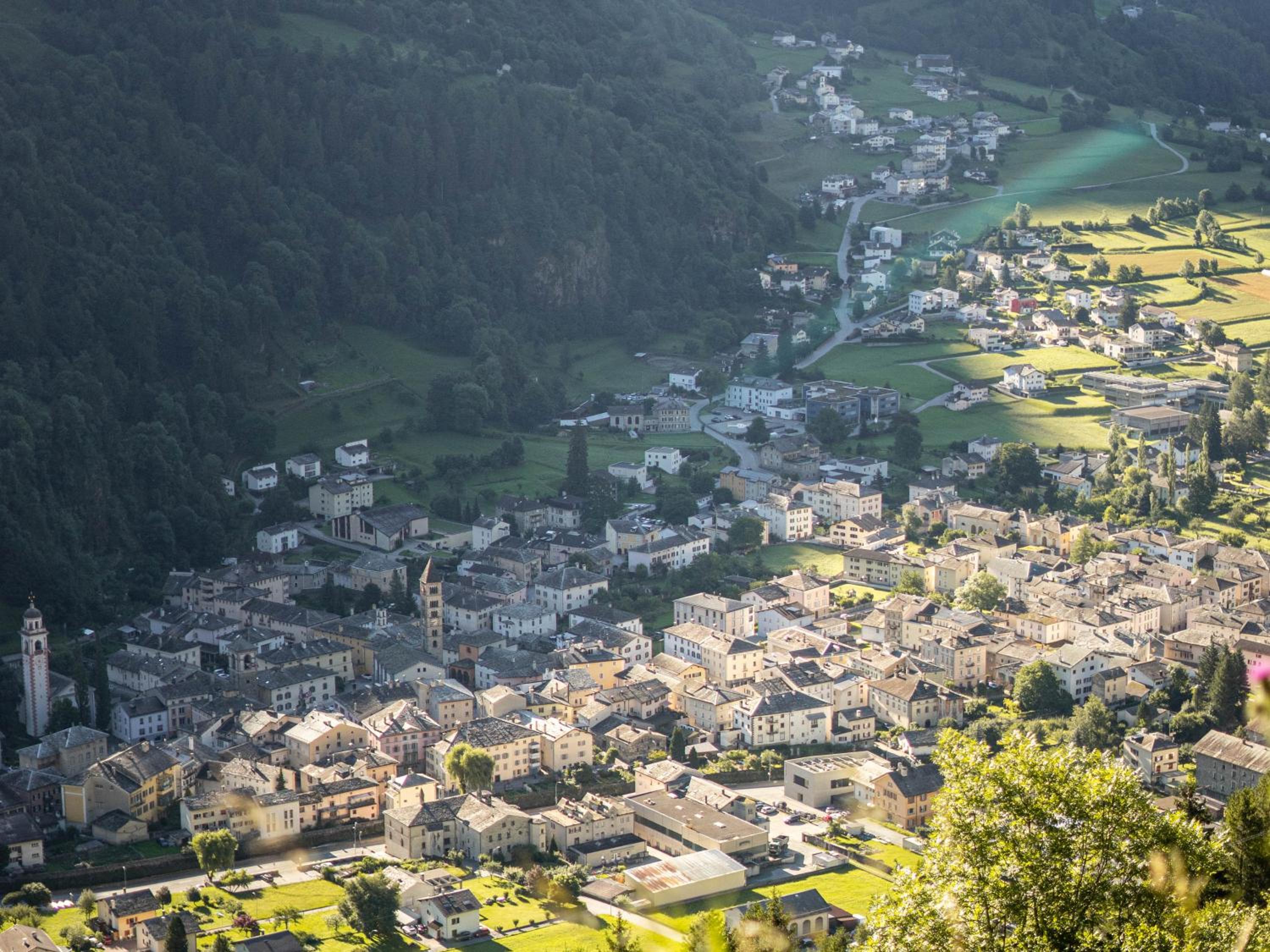 The View, alleinstehendes 4½ Zi Berghaus oberhalb Poschiavo