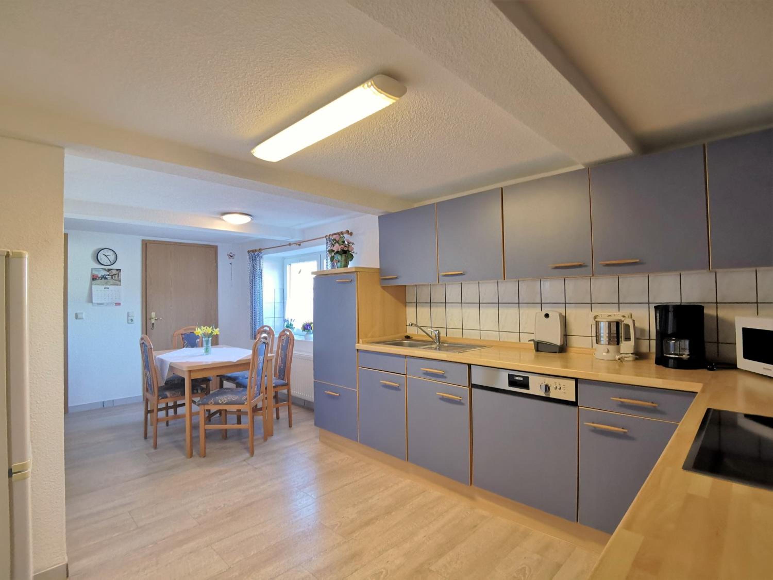 Clausen - Ferienwohnung mit 4 Schlafzimmern, 2 Bädern, Aufenthaltsraum mit Kamin und Garten view 3