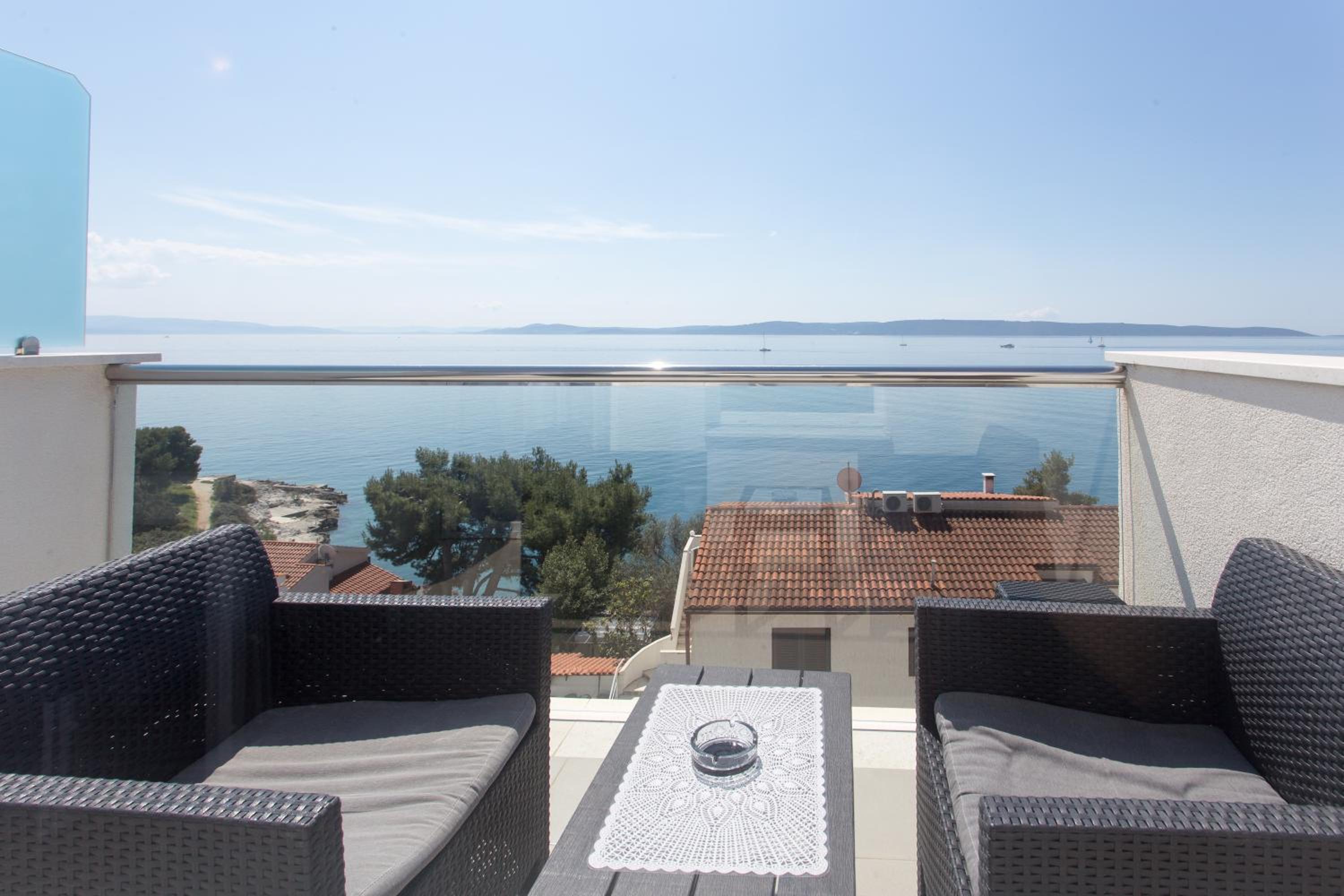 Apartments Bandić - 30 meters to the beach view 4