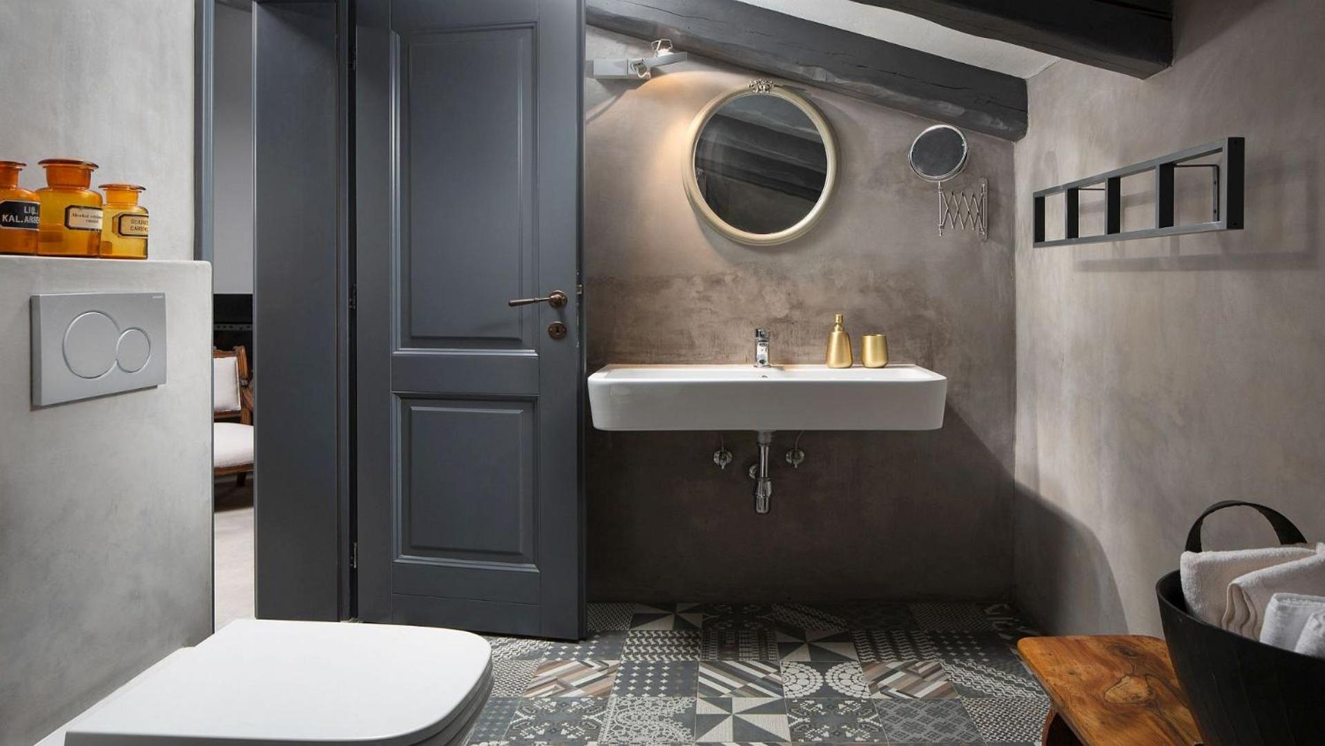 Rustic luxury villa with stunning interior in Tinjan view 2