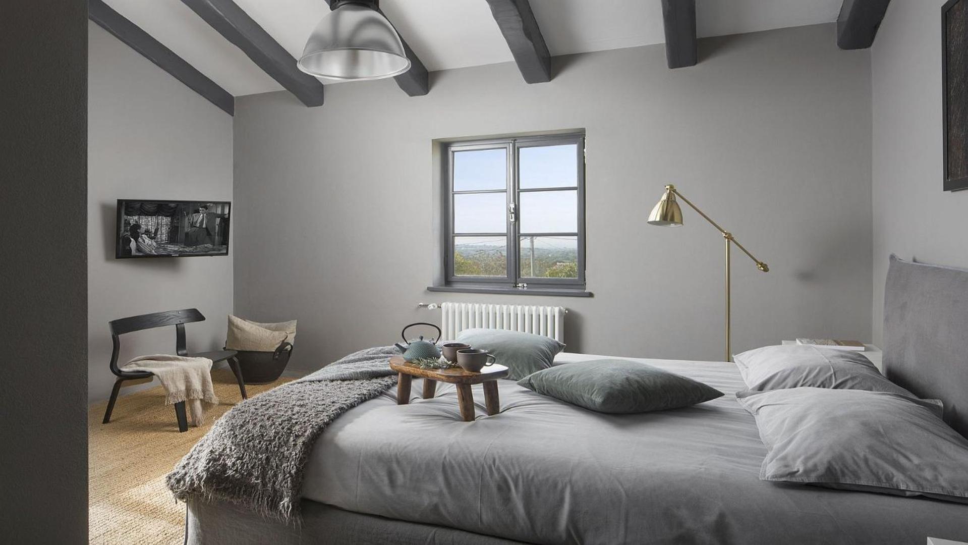 Rustic luxury villa with stunning interior in Tinjan view 5