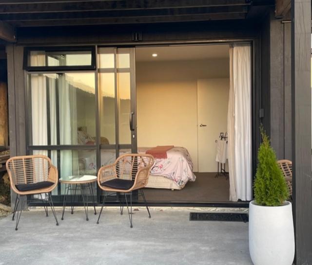 Moana BnB, Picton