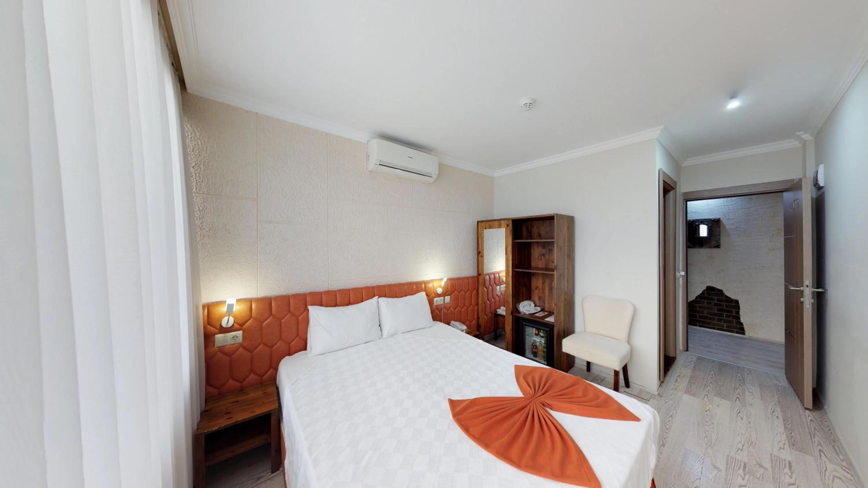 Patron Hotel - Image 38