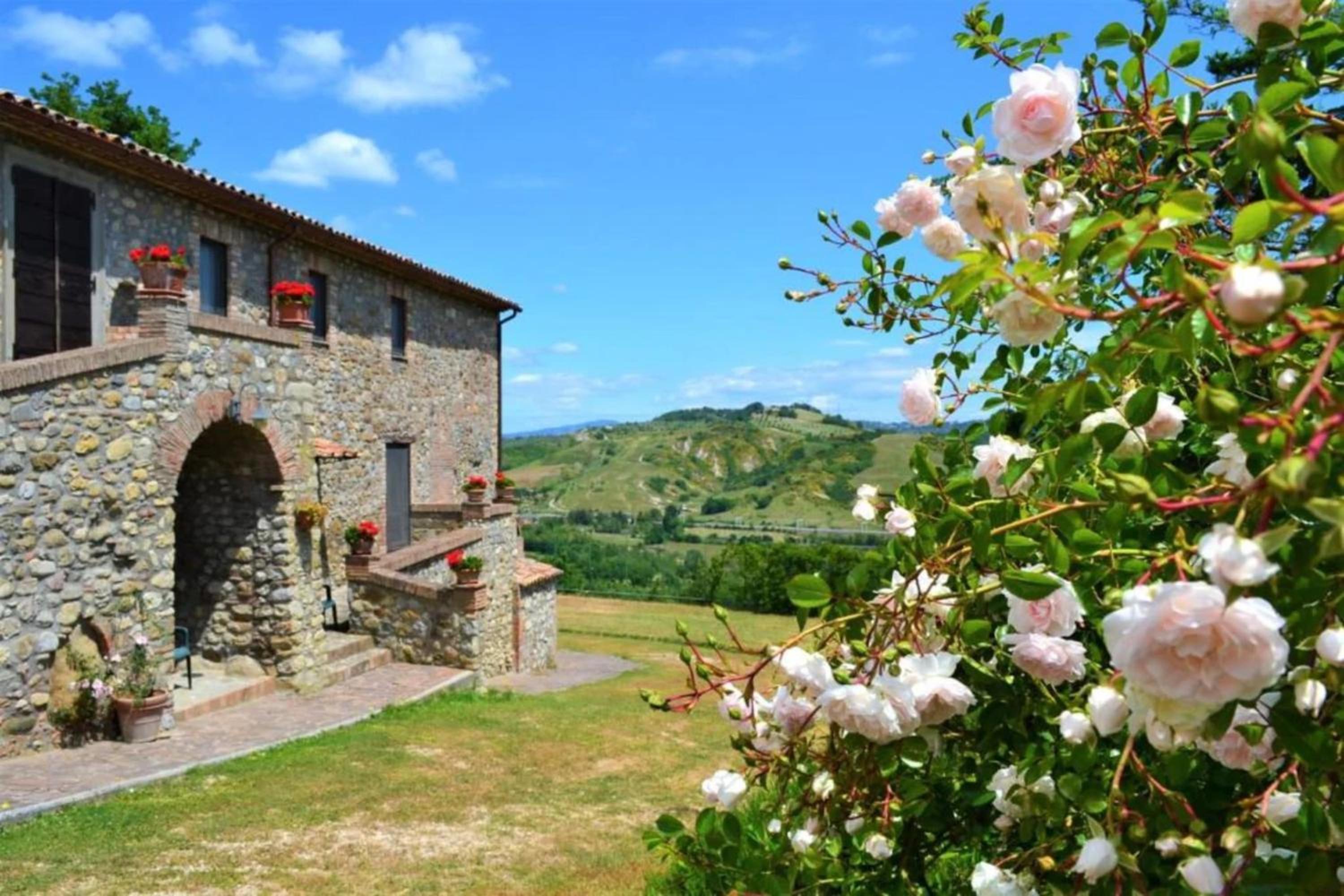 Casale Montemoro With Pool - Happy Rentals photo 3